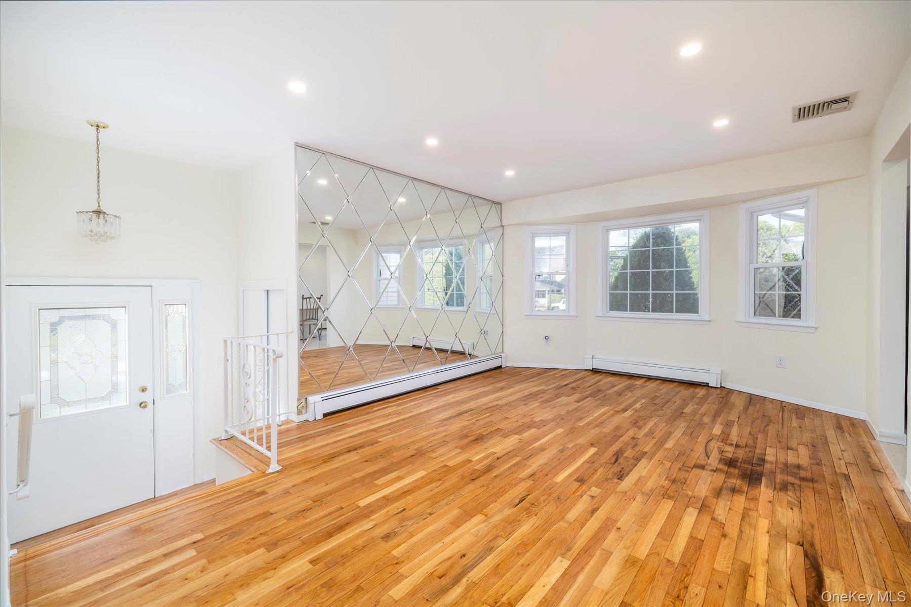 101 Stuart Avenue, Malverne, NY 11565