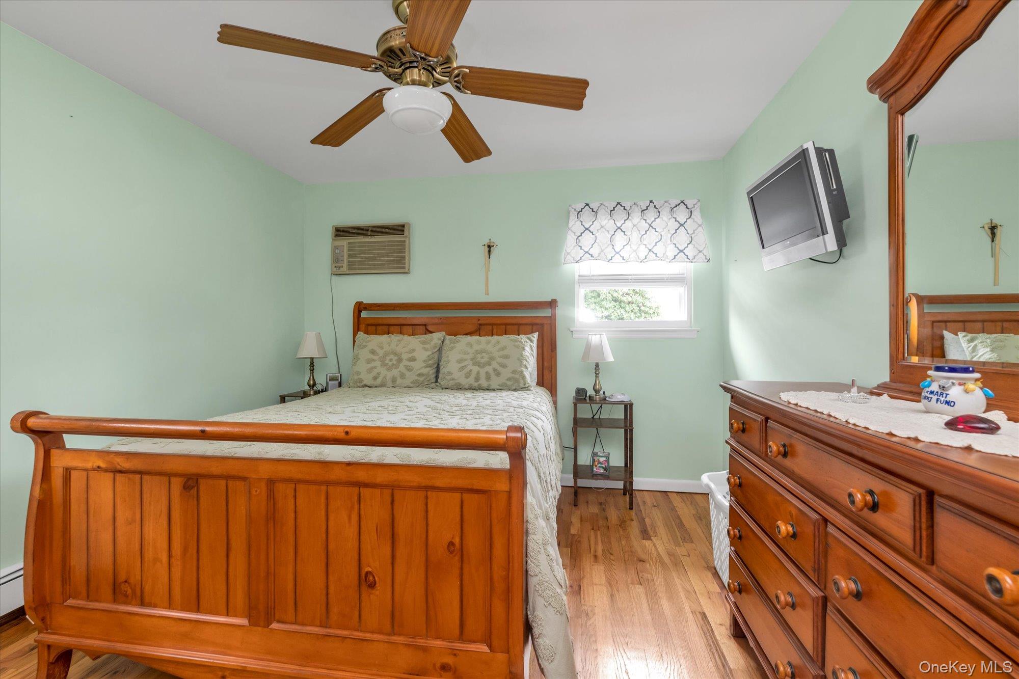 46 Forest Avenue, Valley Stream, NY 11581