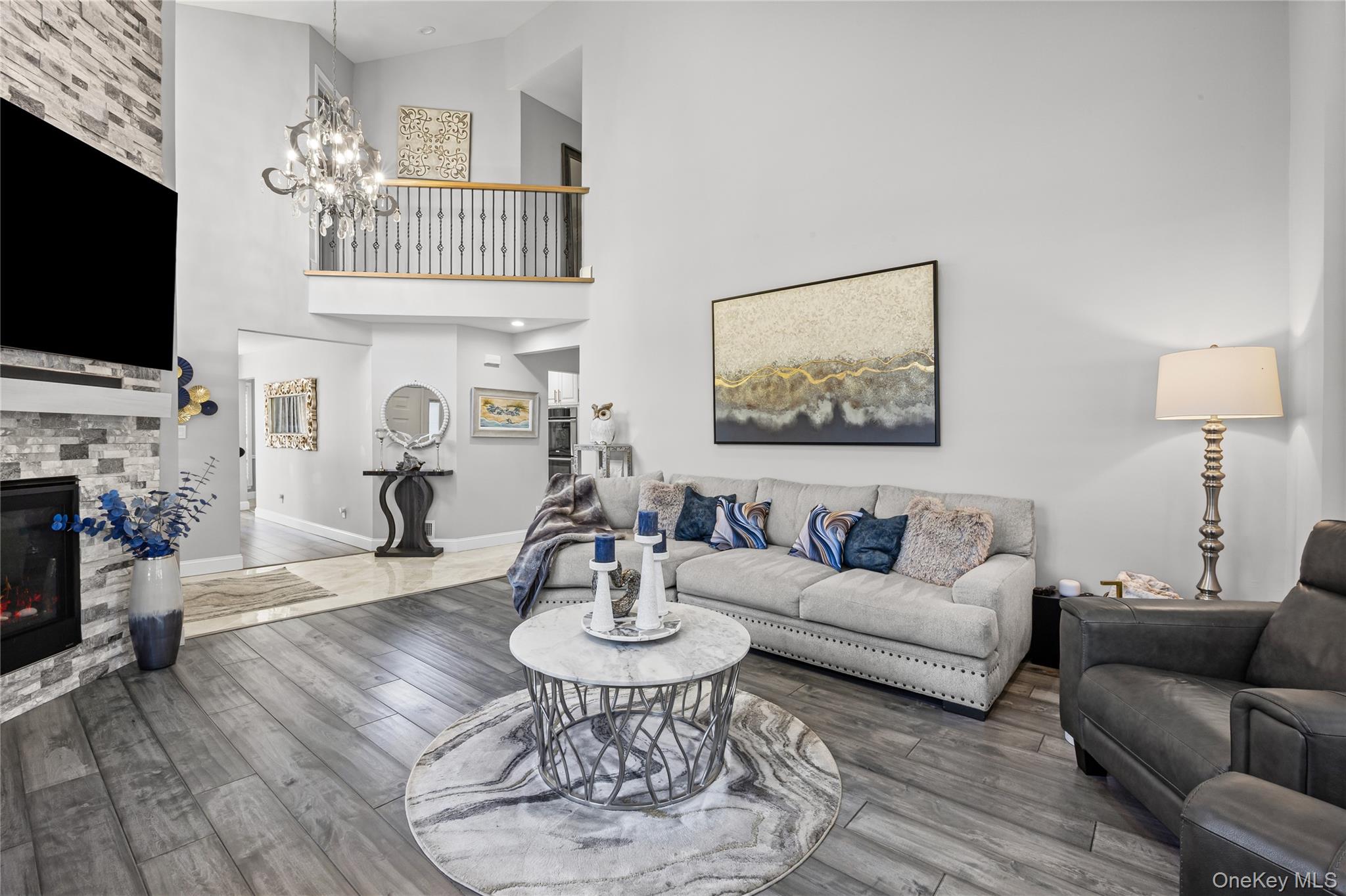 171 Colony Drive, Holbrook, NY 11741