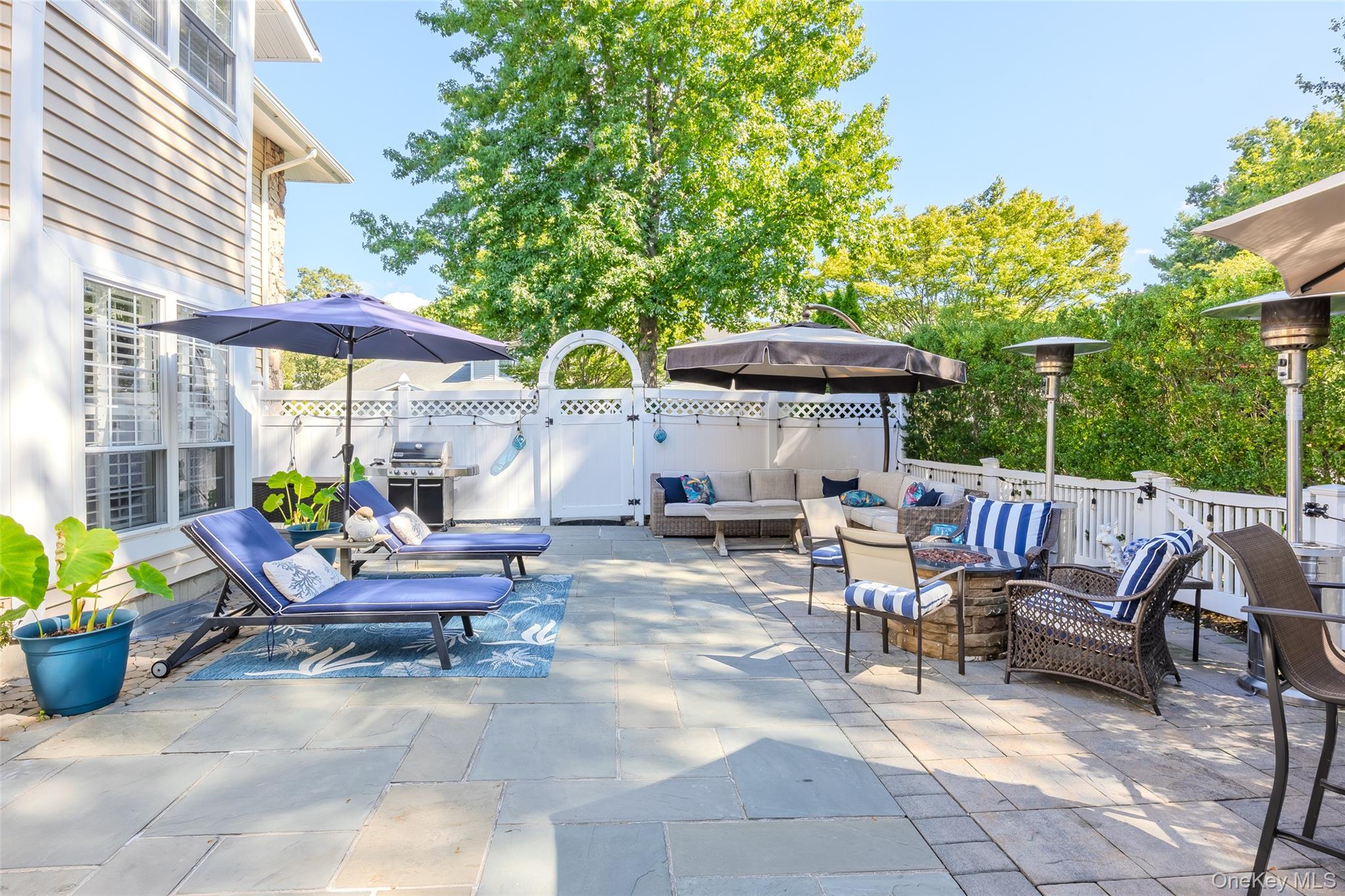 171 Colony Drive, Holbrook, NY 11741