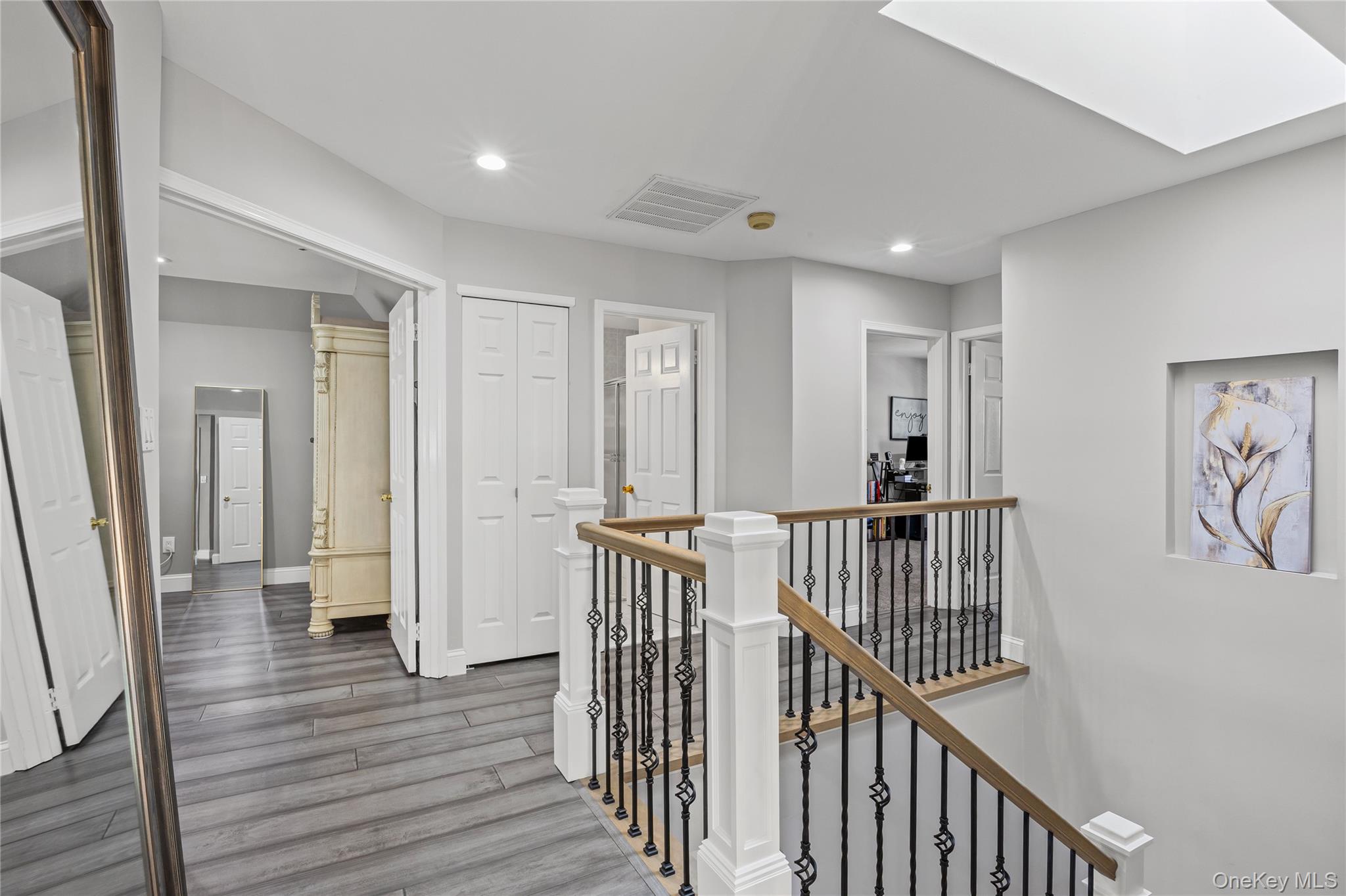 171 Colony Drive, Holbrook, NY 11741