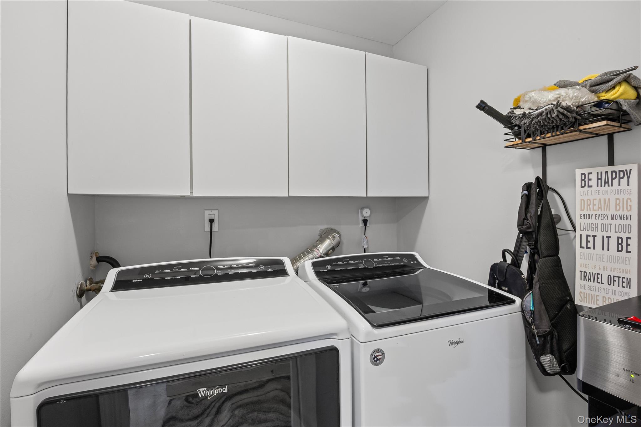 171 Colony Drive, Holbrook, NY 11741