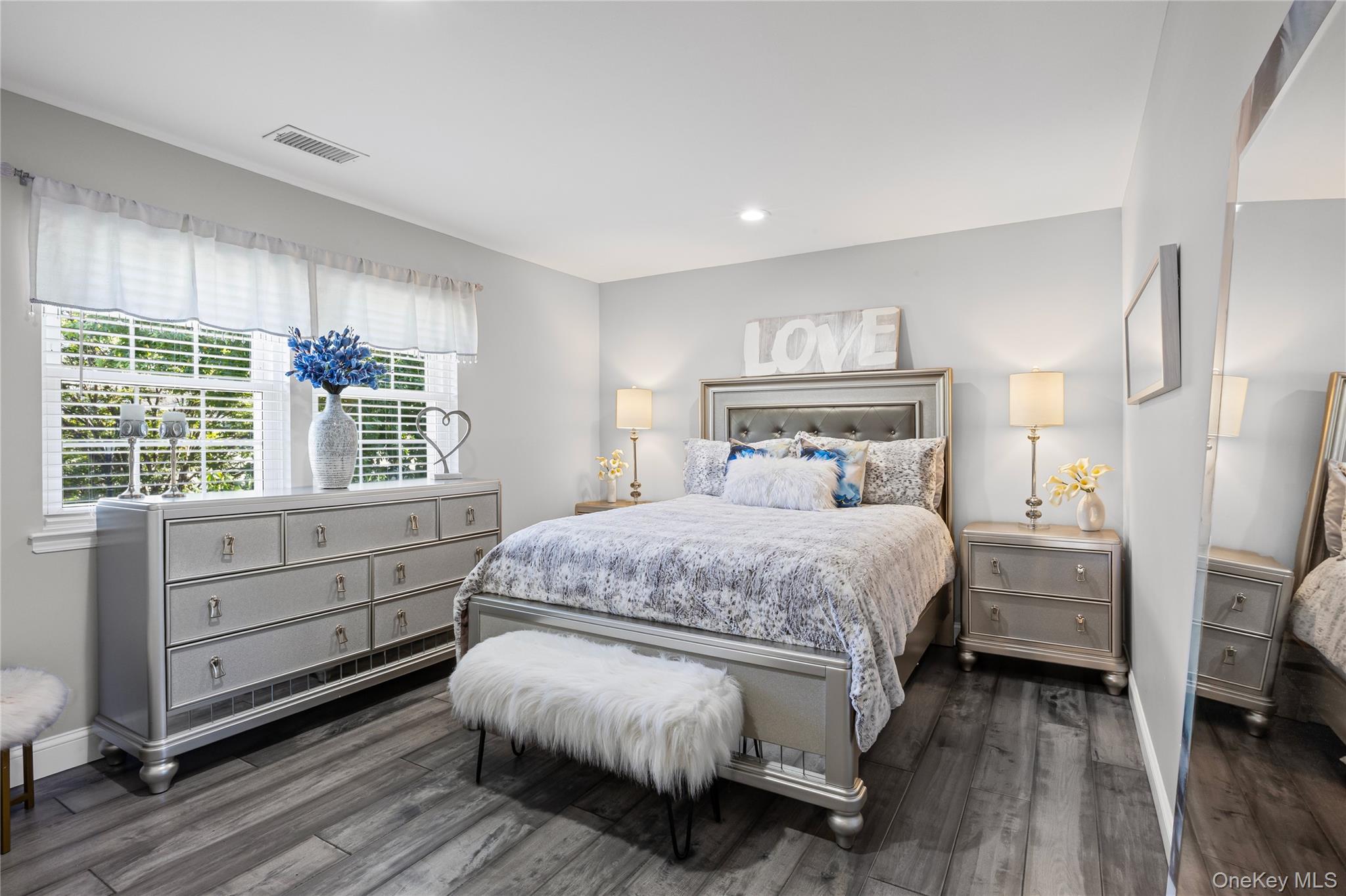 171 Colony Drive, Holbrook, NY 11741