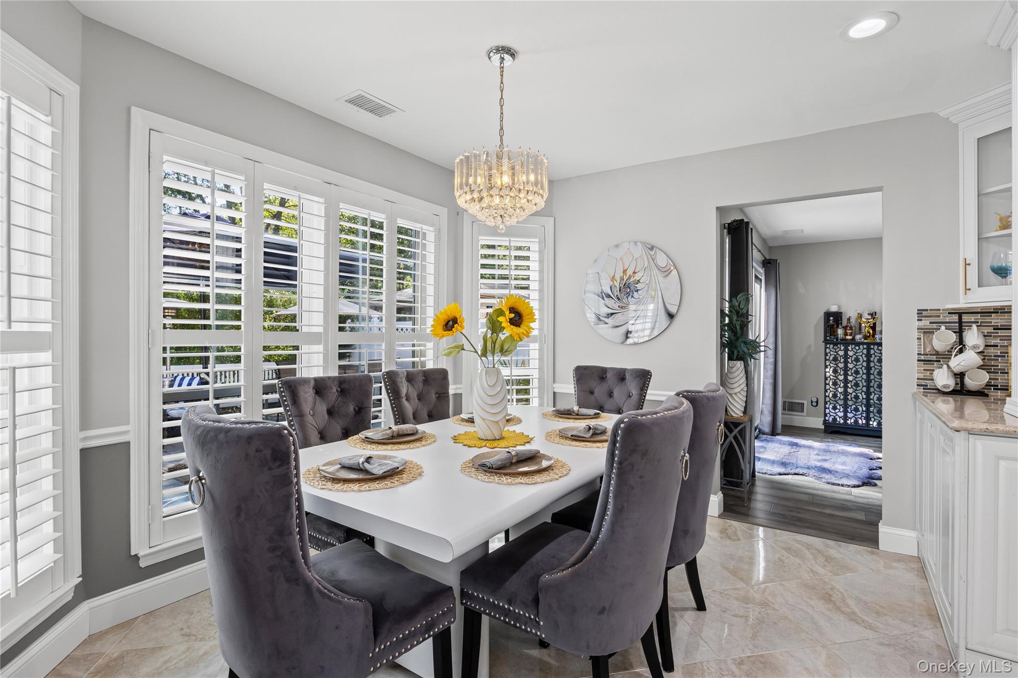 171 Colony Drive, Holbrook, NY 11741