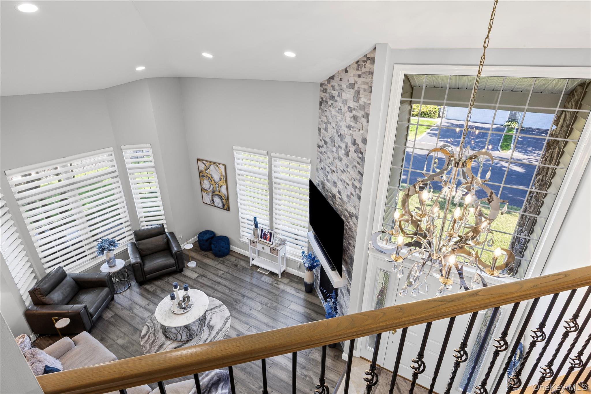 171 Colony Drive, Holbrook, NY 11741