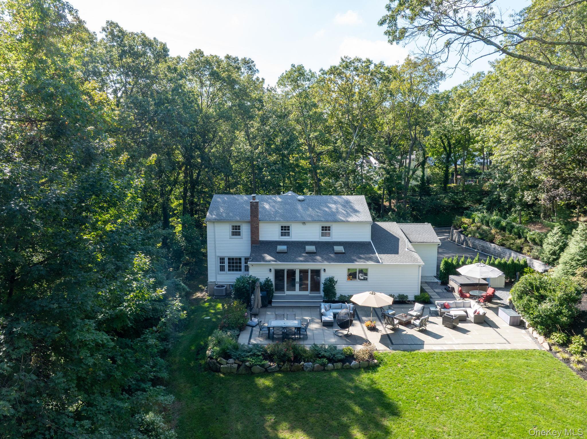 511 Wolf Hill Road, Dix Hills, NY 11746