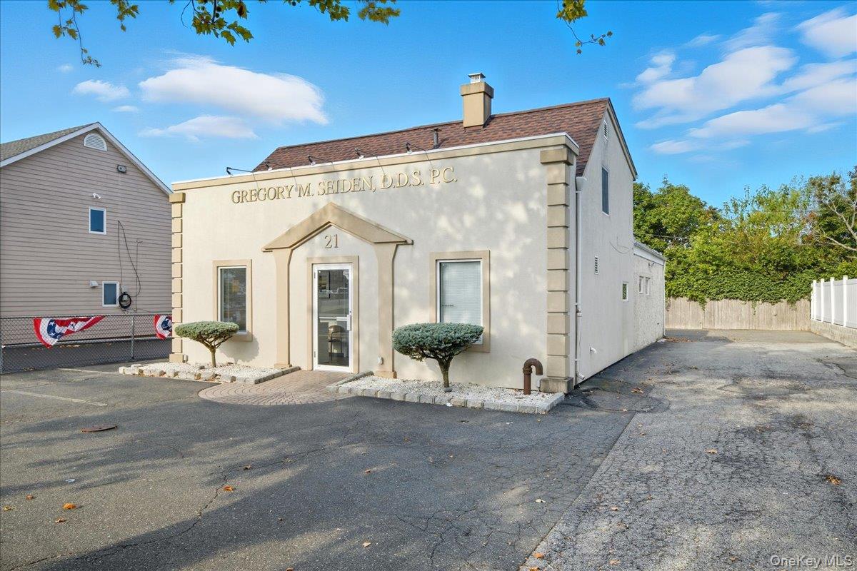 21 Division Avenue, Levittown, NY 11756