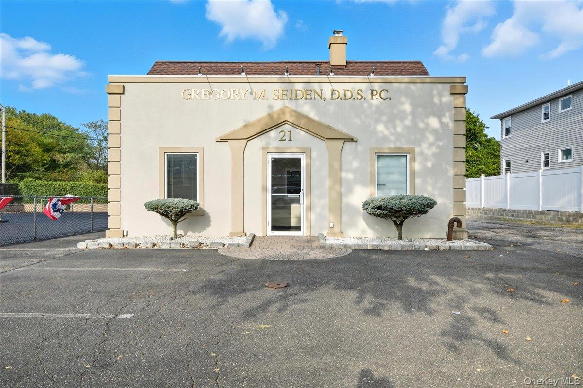 21 Division Avenue, Levittown, NY 11756