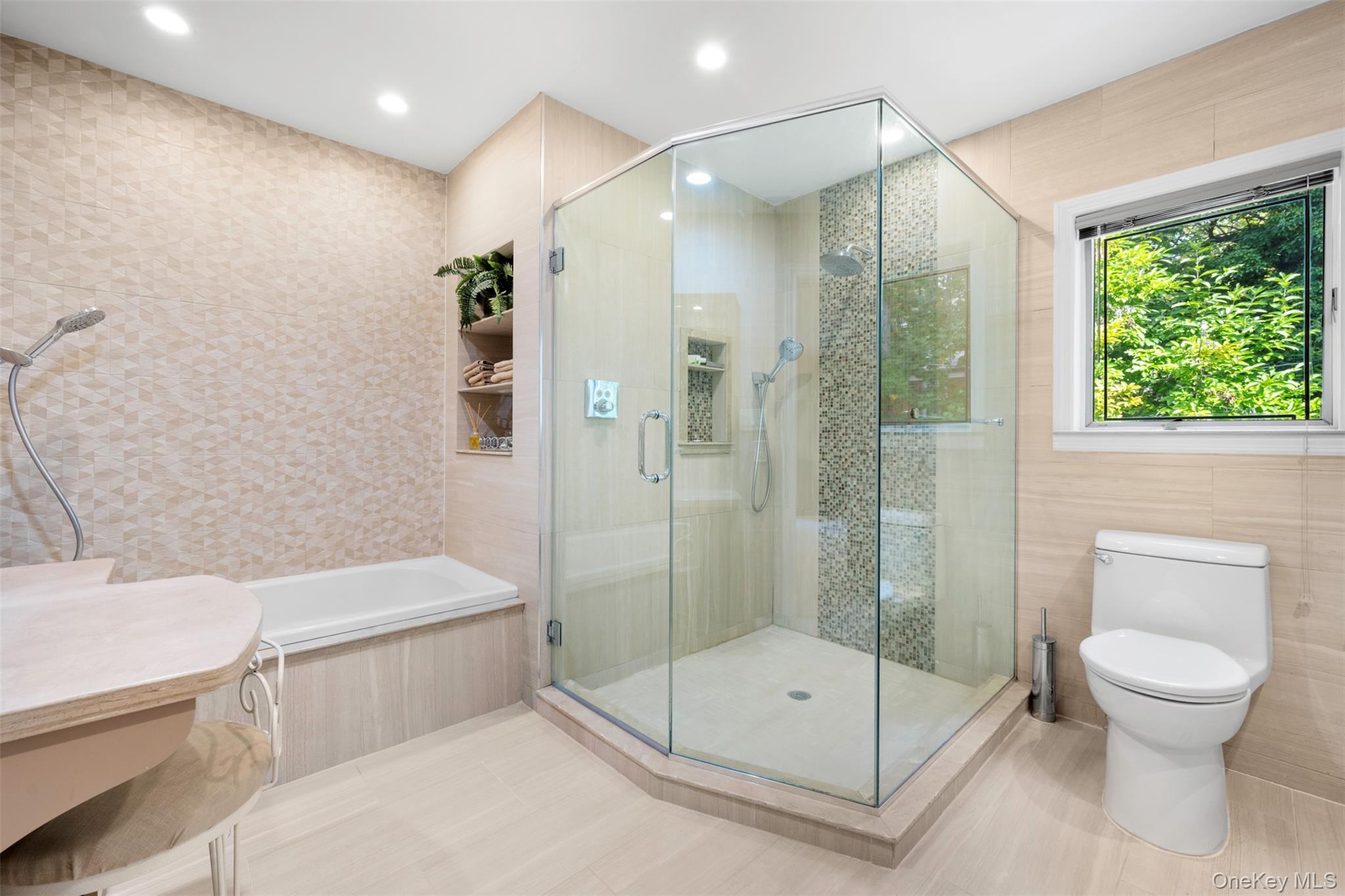 23 Parkside Drive, Great Neck, NY 11021