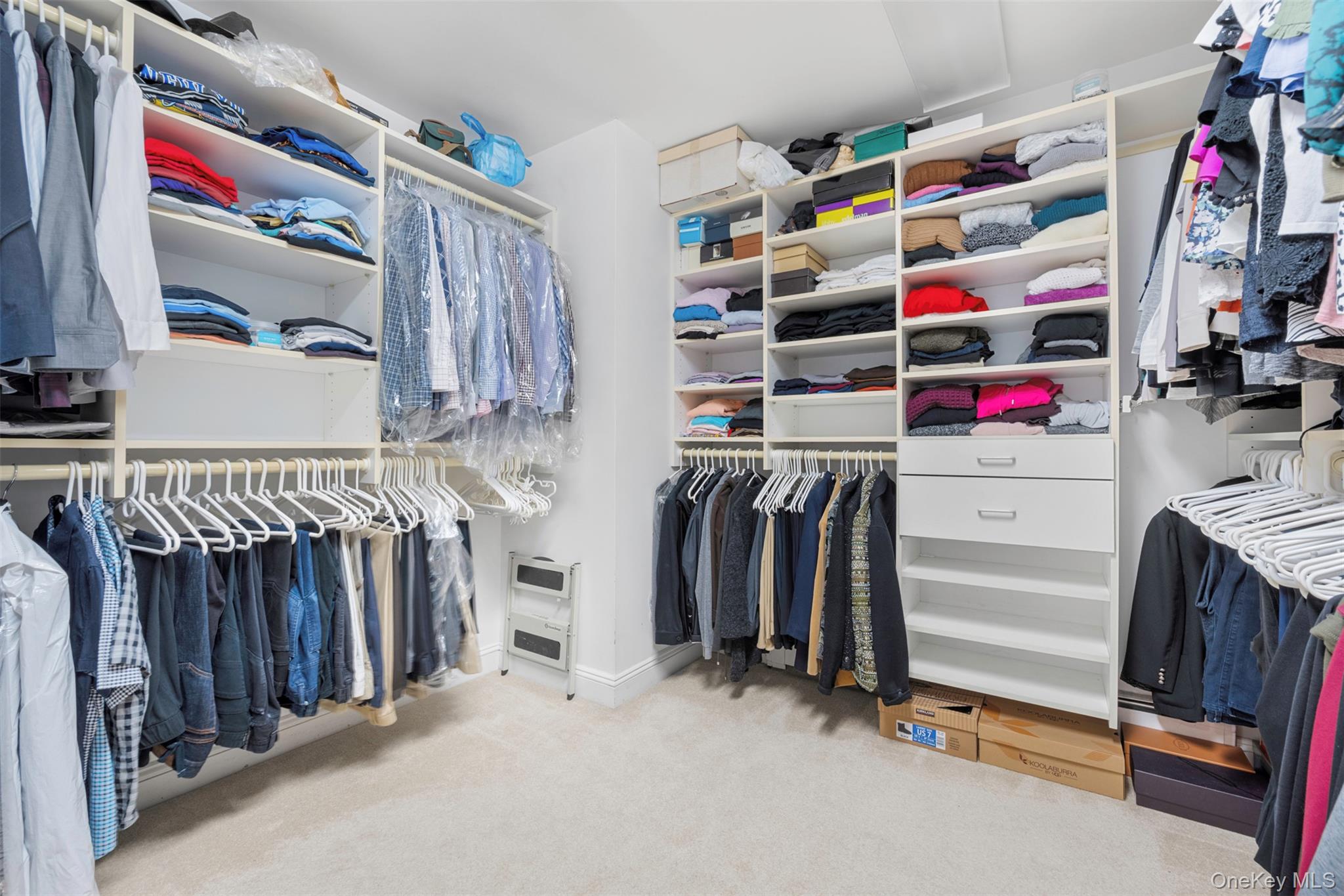 23 Parkside Drive, Great Neck, NY 11021