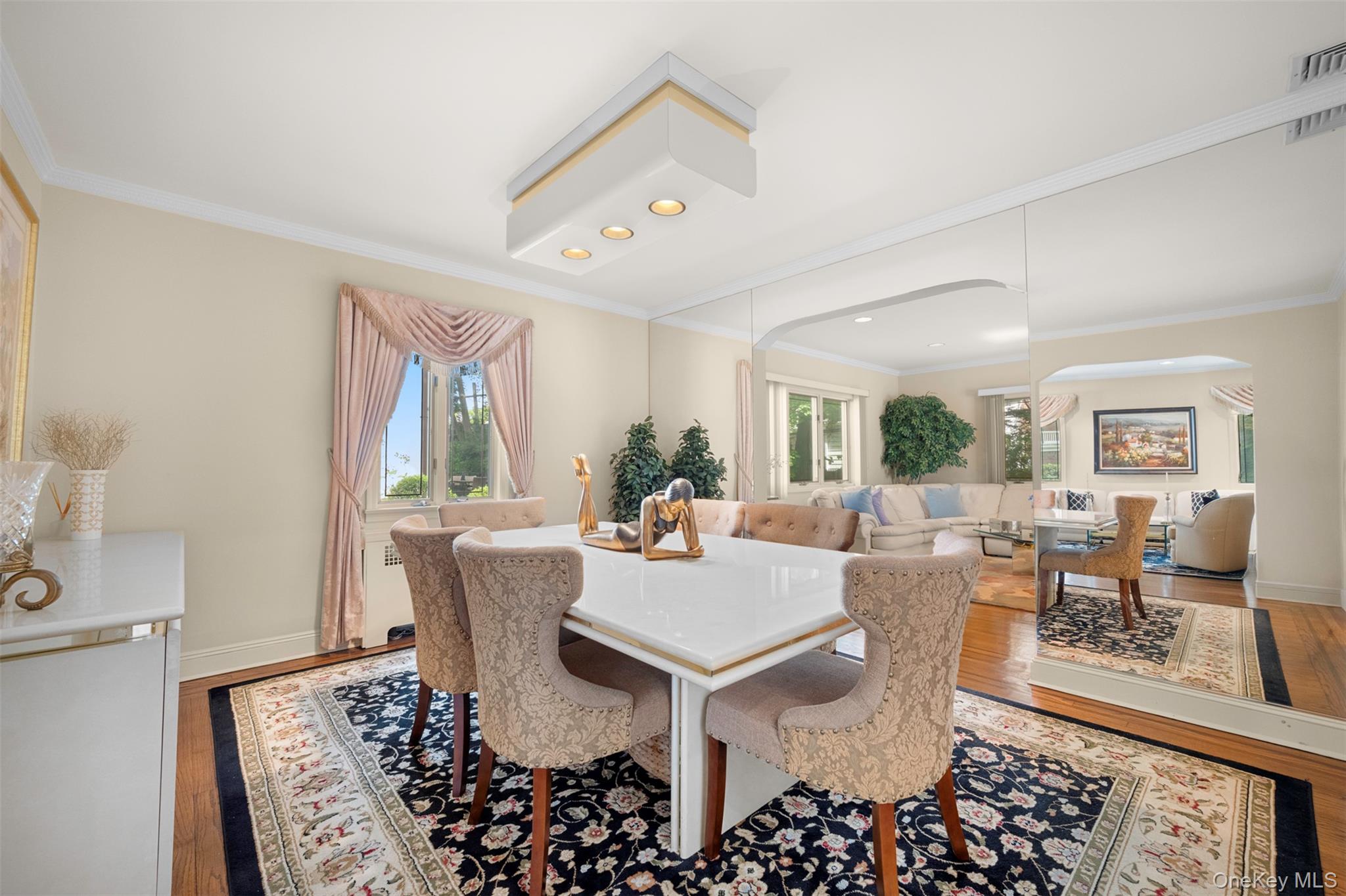 23 Parkside Drive, Great Neck, NY 11021