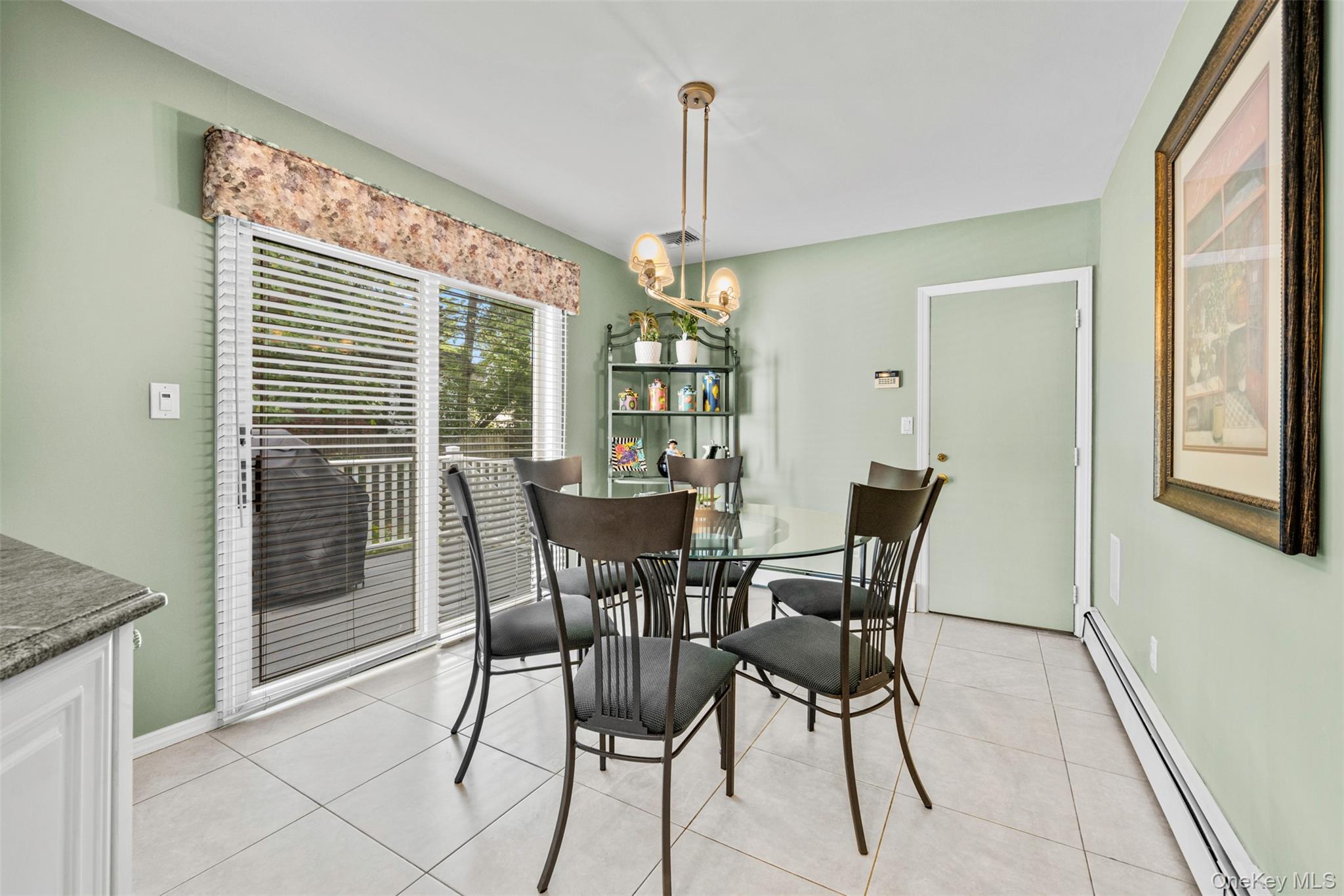 23 Parkside Drive, Great Neck, NY 11021