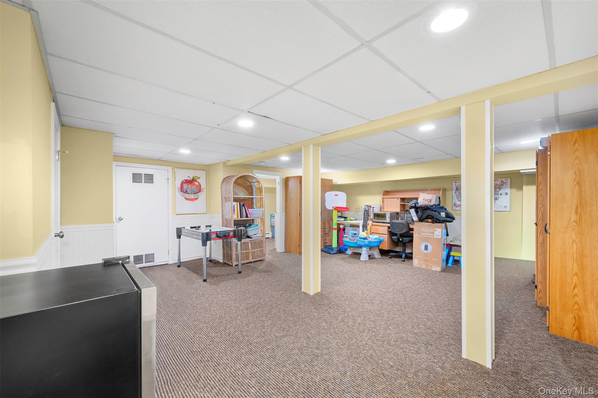 23 Parkside Drive, Great Neck, NY 11021