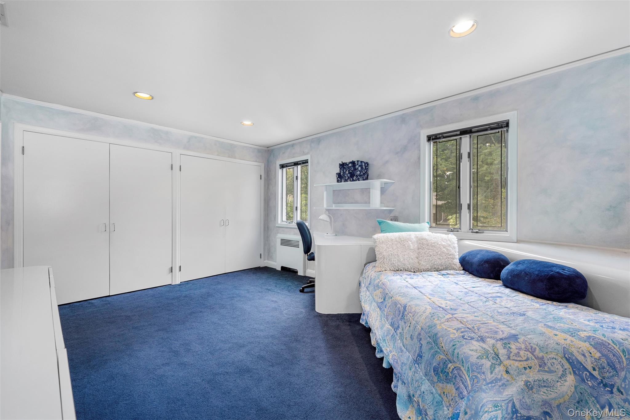 23 Parkside Drive, Great Neck, NY 11021