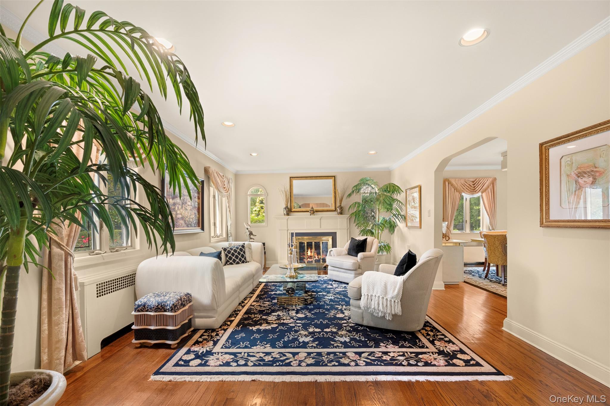 23 Parkside Drive, Great Neck, NY 11021