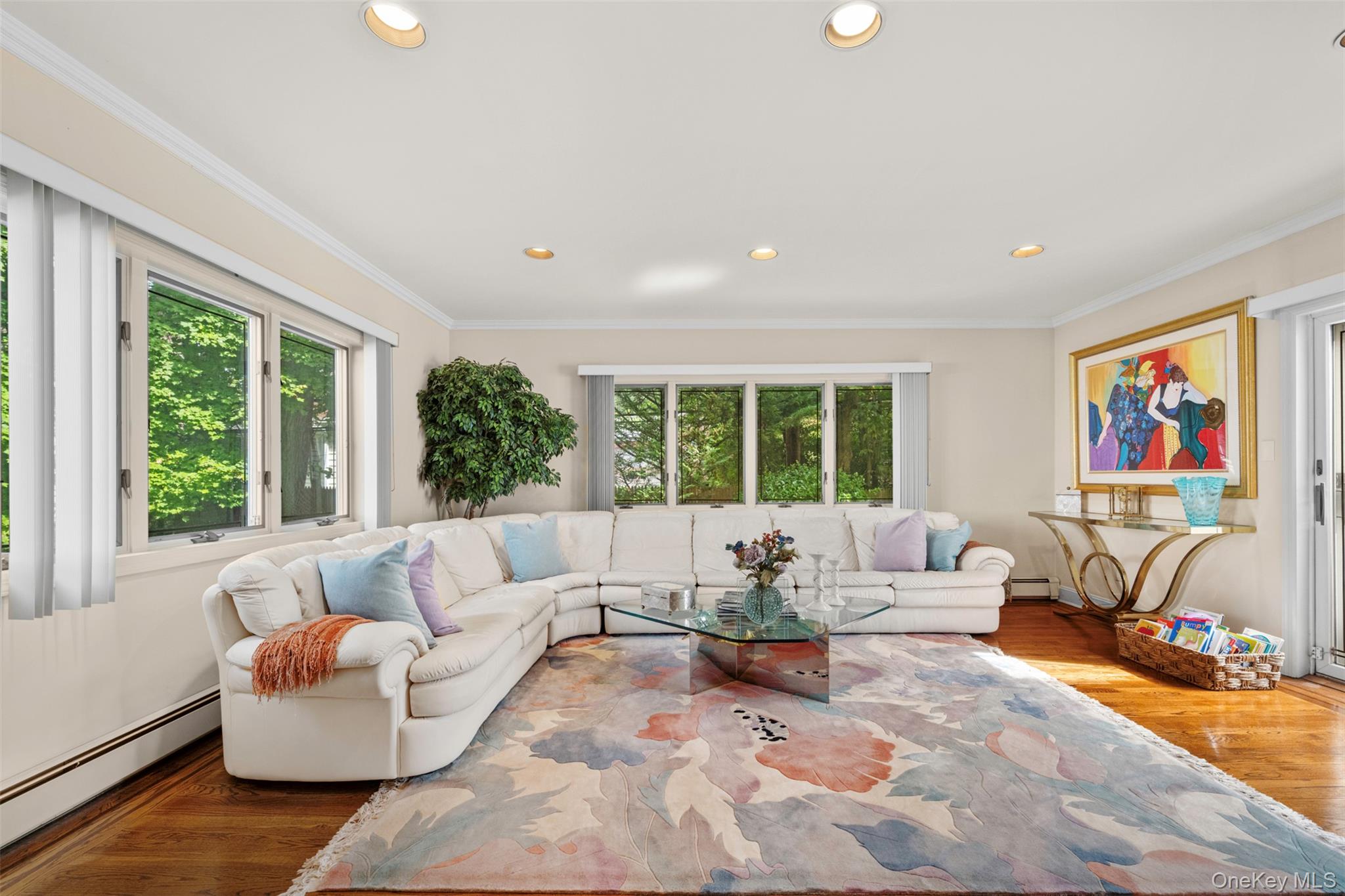 23 Parkside Drive, Great Neck, NY 11021