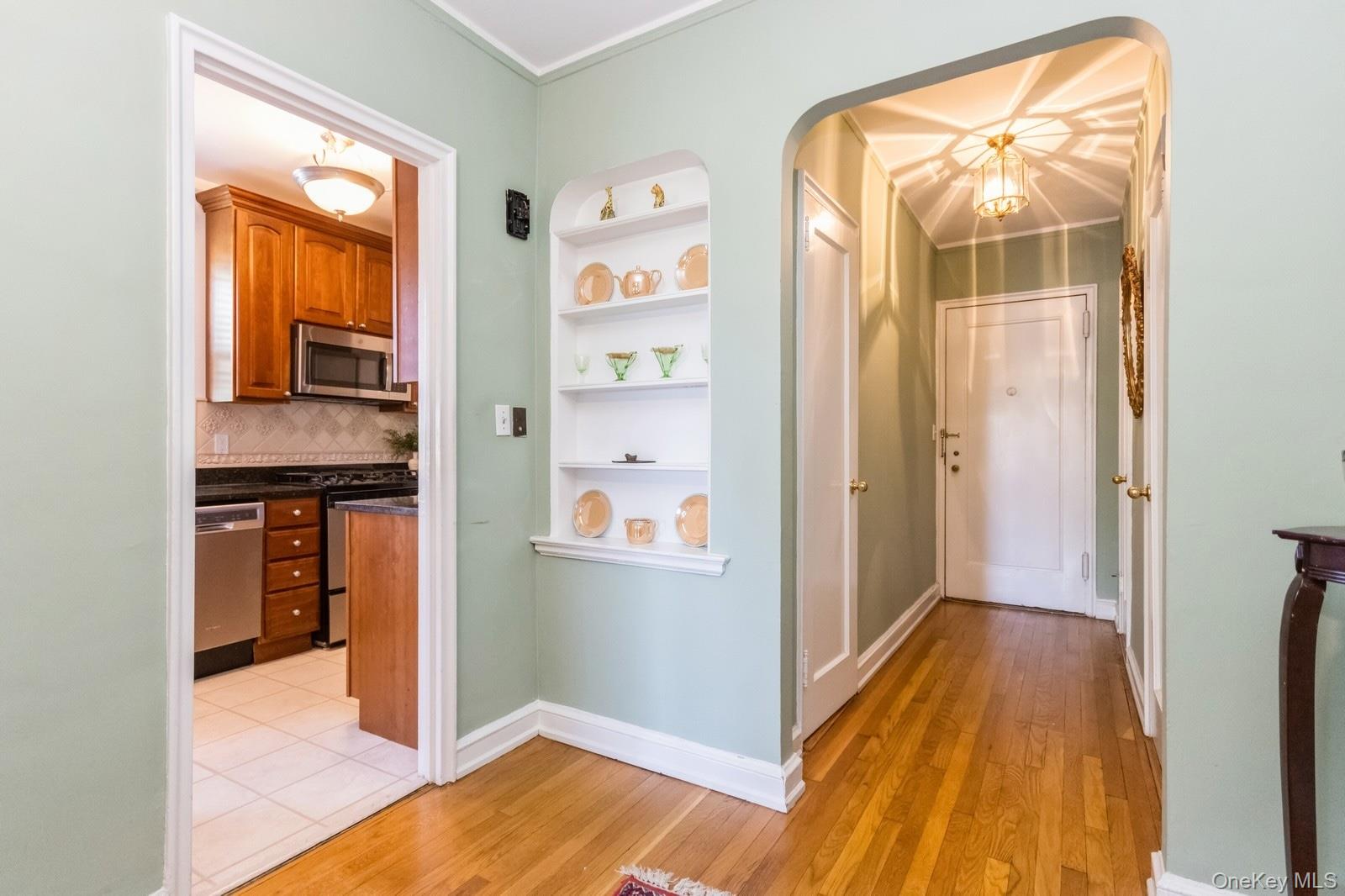 90 BRYANT Avenue # F-3D, White Plains, NY 10605