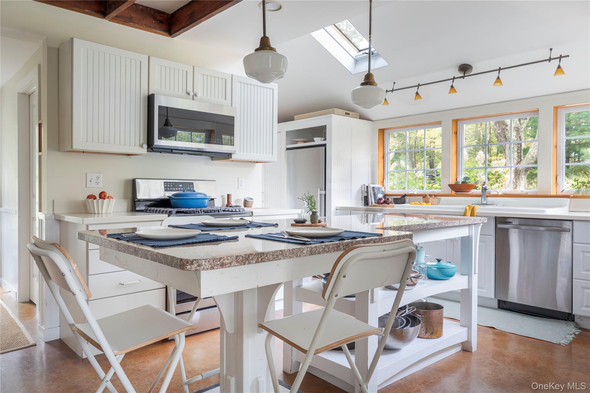 57 Dellenbaugh Road, Cragsmoor, NY 12420