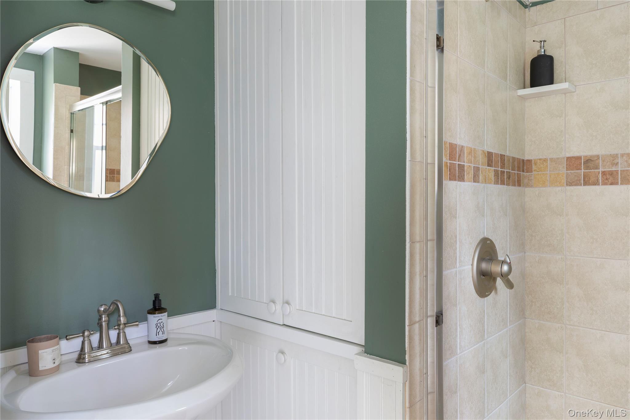 57 Dellenbaugh Road, Cragsmoor, NY 12420