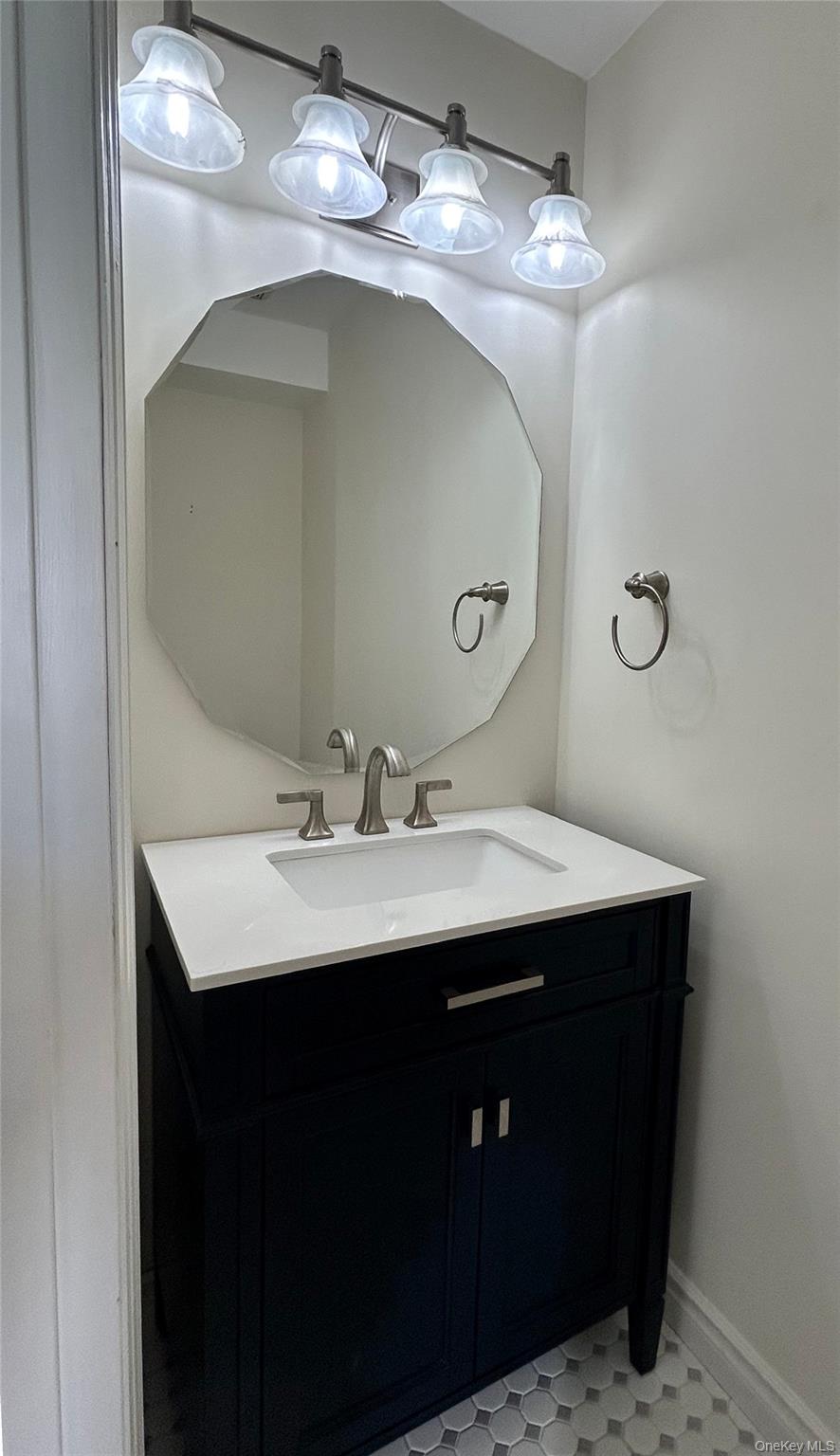 20 Woodbine Drive, Highland Mills, NY 10930