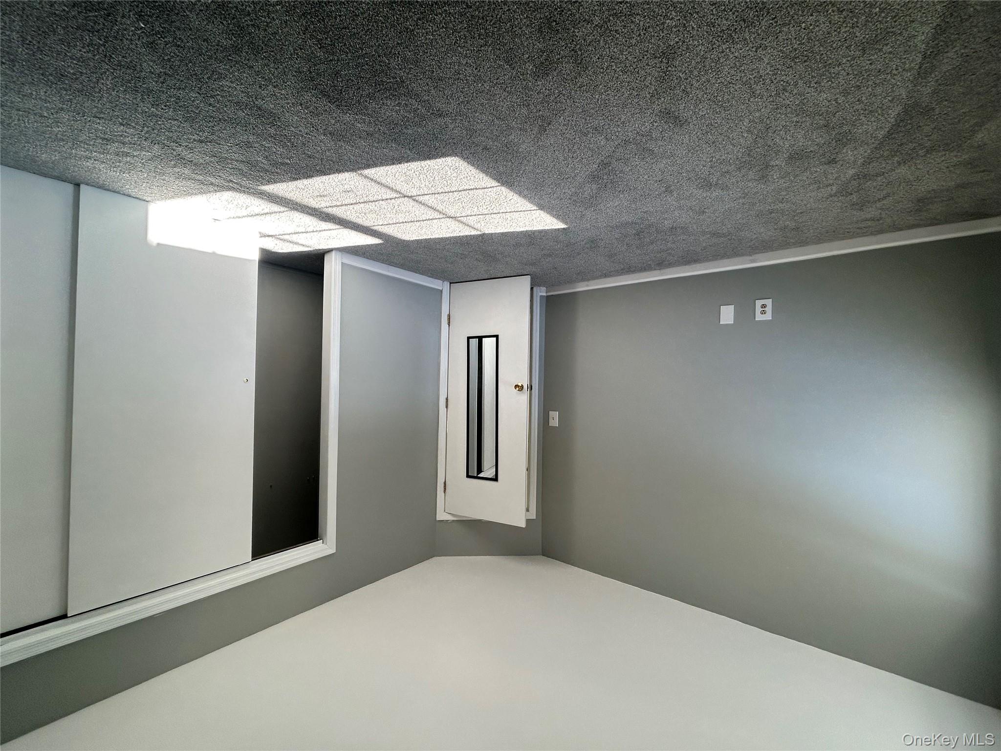 20 Woodbine Drive, Highland Mills, NY 10930