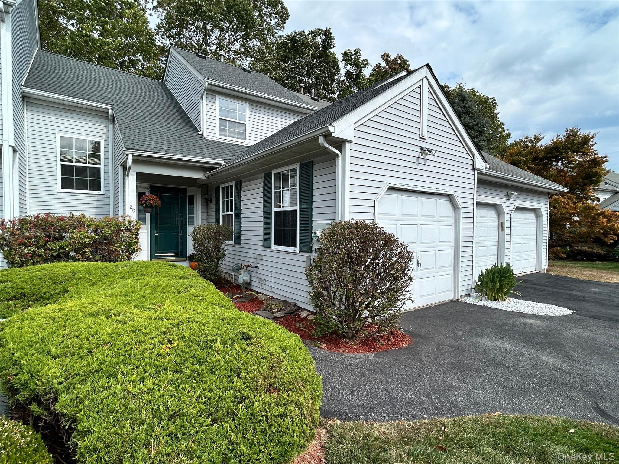 20 Woodbine Drive, Highland Mills, NY 10930