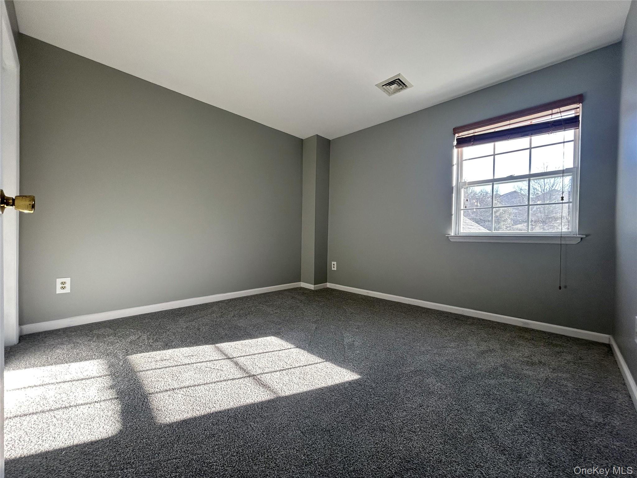 20 Woodbine Drive, Highland Mills, NY 10930