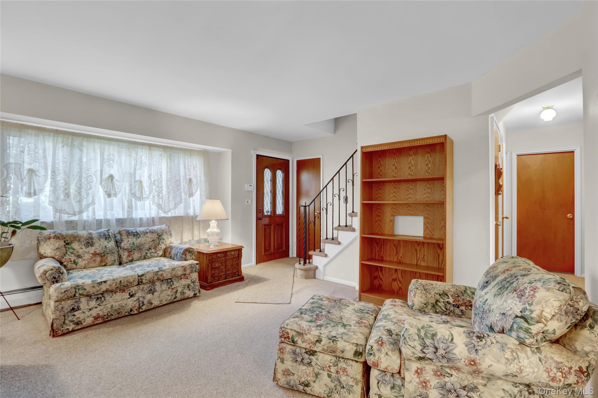 142 N Chestnut Street, Massapequa, NY 11758