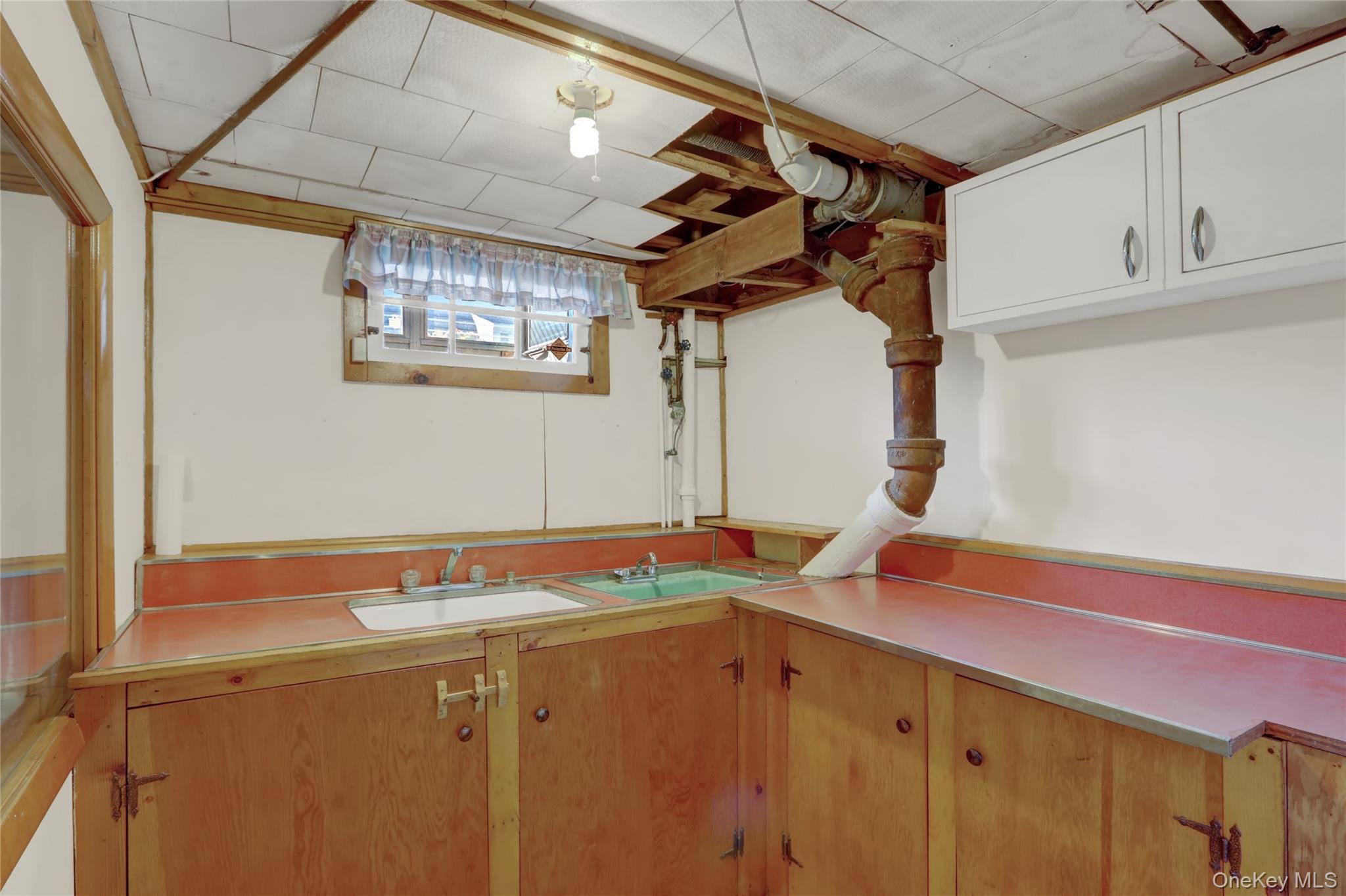 142 N Chestnut Street, Massapequa, NY 11758