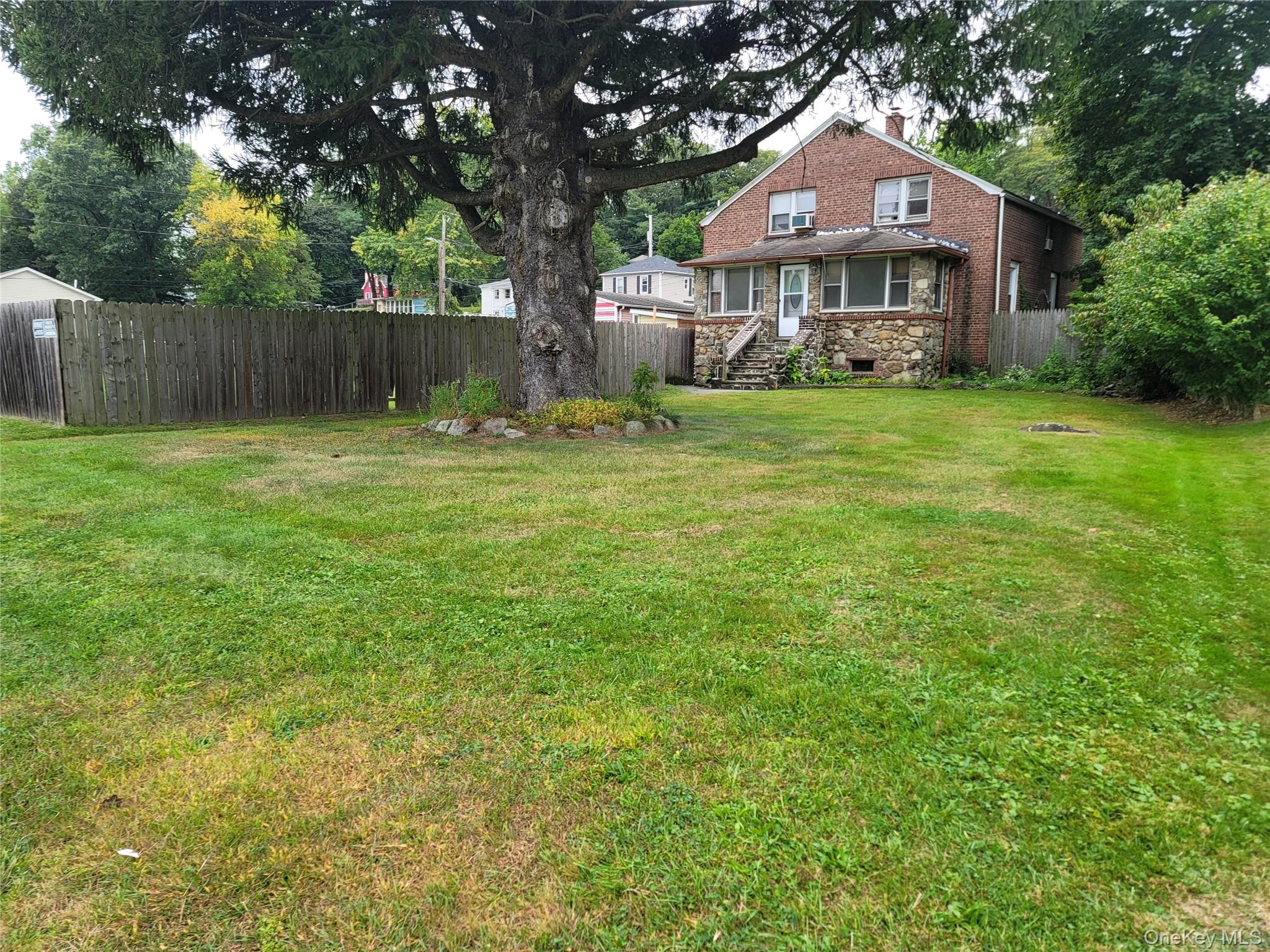 27 Taft Avenue, Newburgh, NY 12550