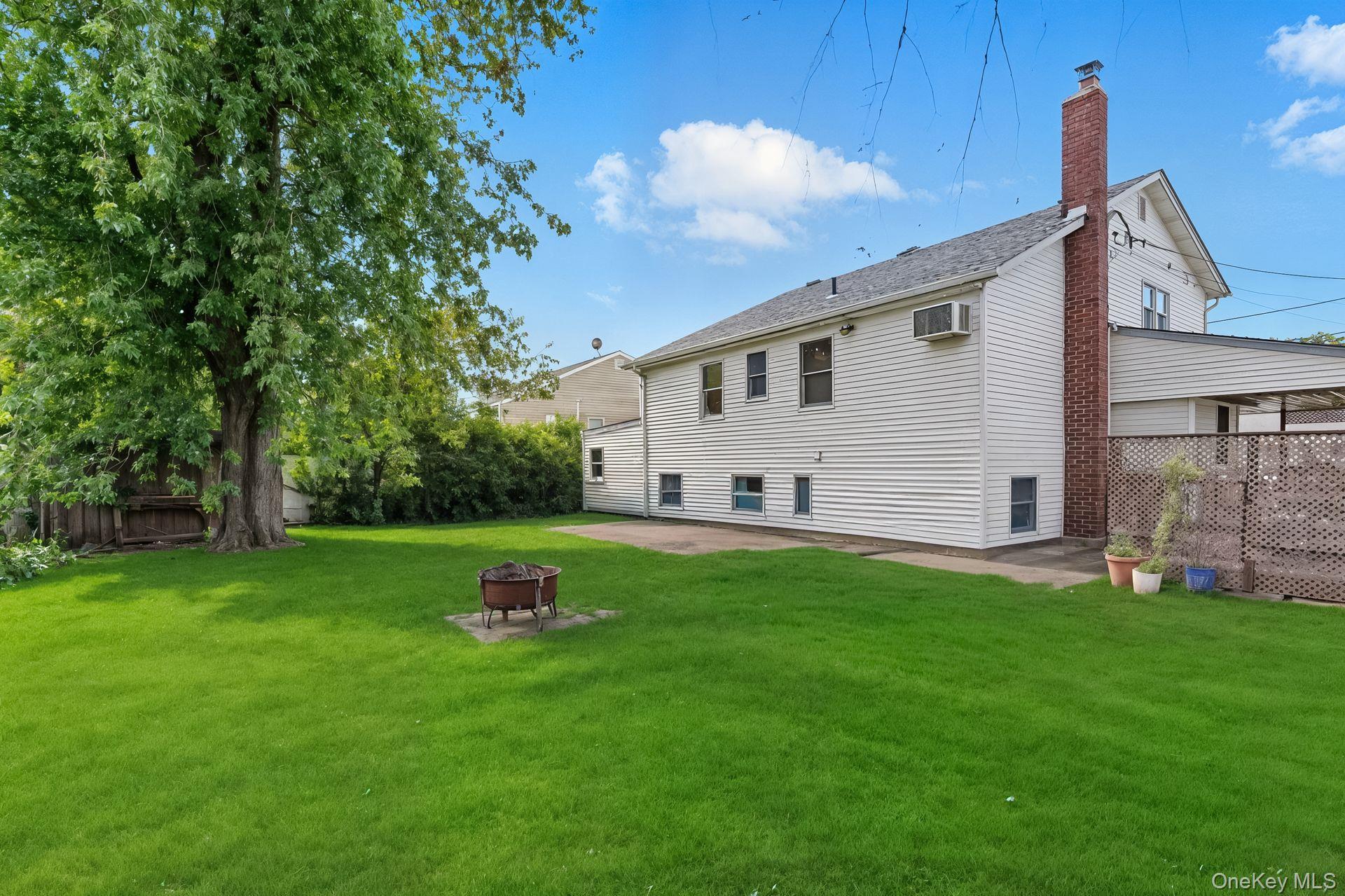 395 Pacific Street, Massapequa Park, NY 11762