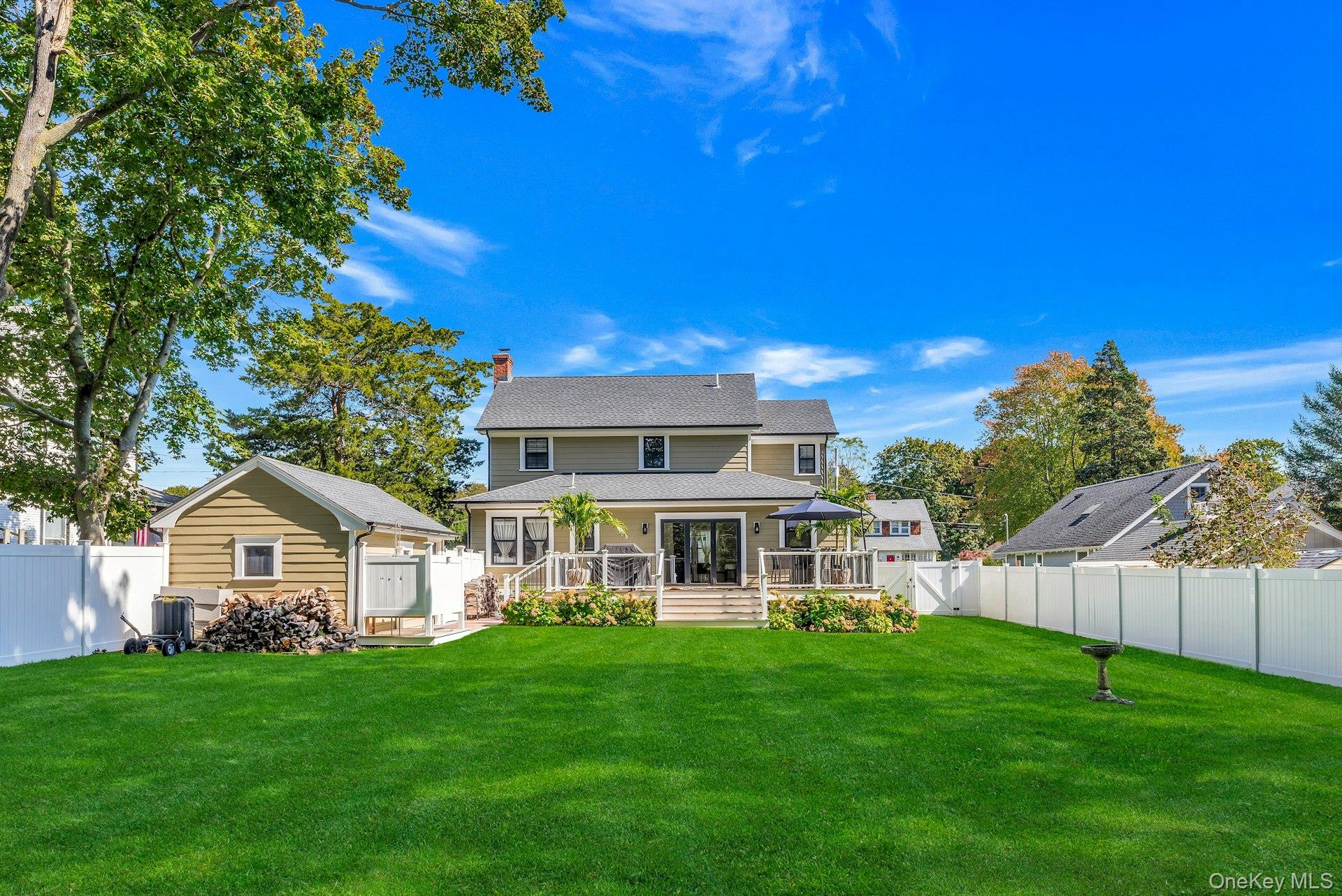 619 Bailey Avenue, Greenport, NY 11944