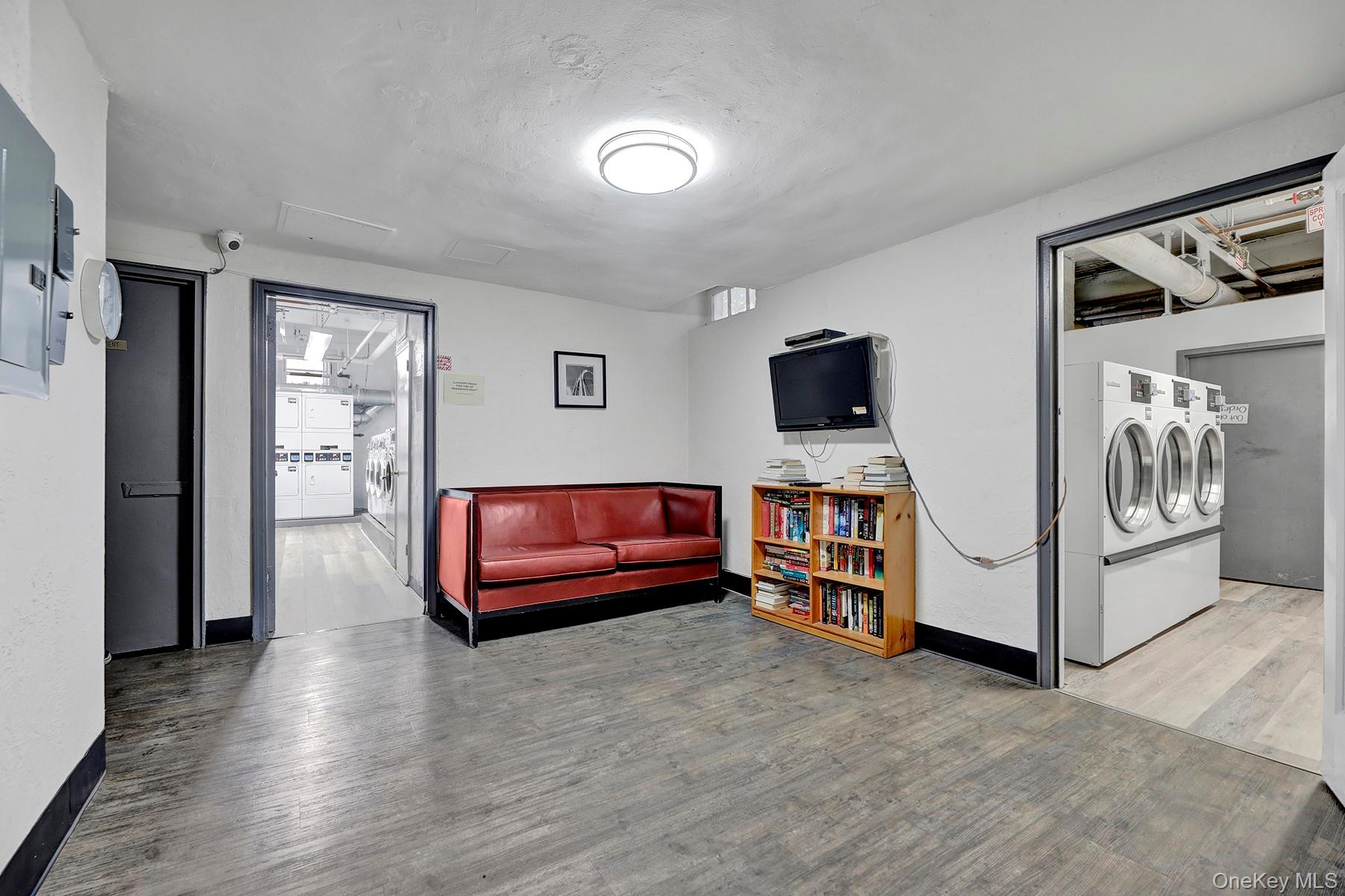 9707 4th Avenue # 4D, Brooklyn, NY 11209