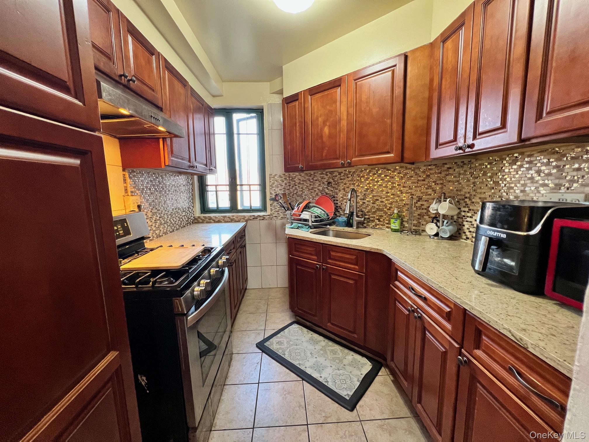 1553 Unionport Road # 7F, Bronx, NY 10462