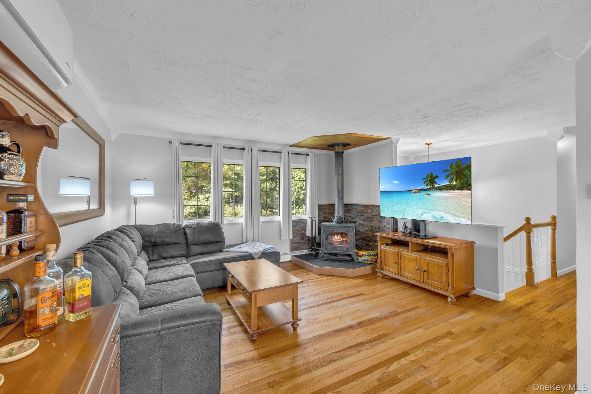 29 Cornfield Road, Middletown, NY 10940