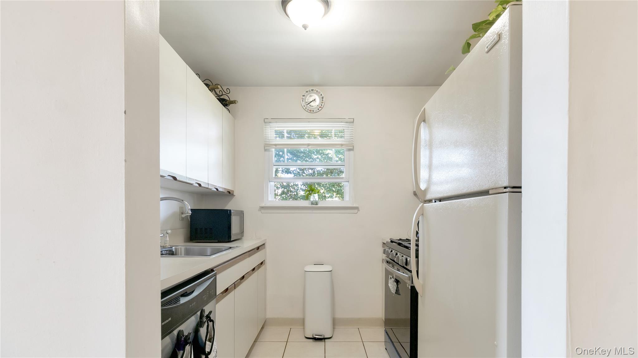 16 Fair Harbor Drive # 16, Patchogue, NY 11772