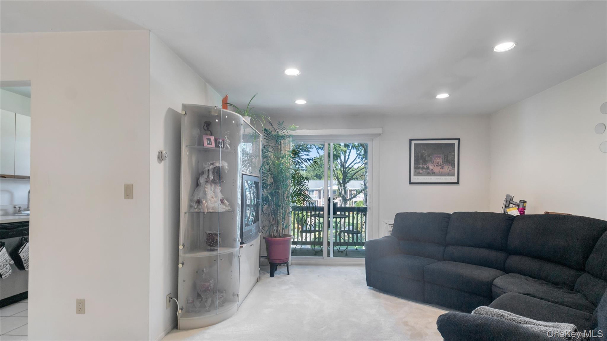 16 Fair Harbor Drive # 16, Patchogue, NY 11772