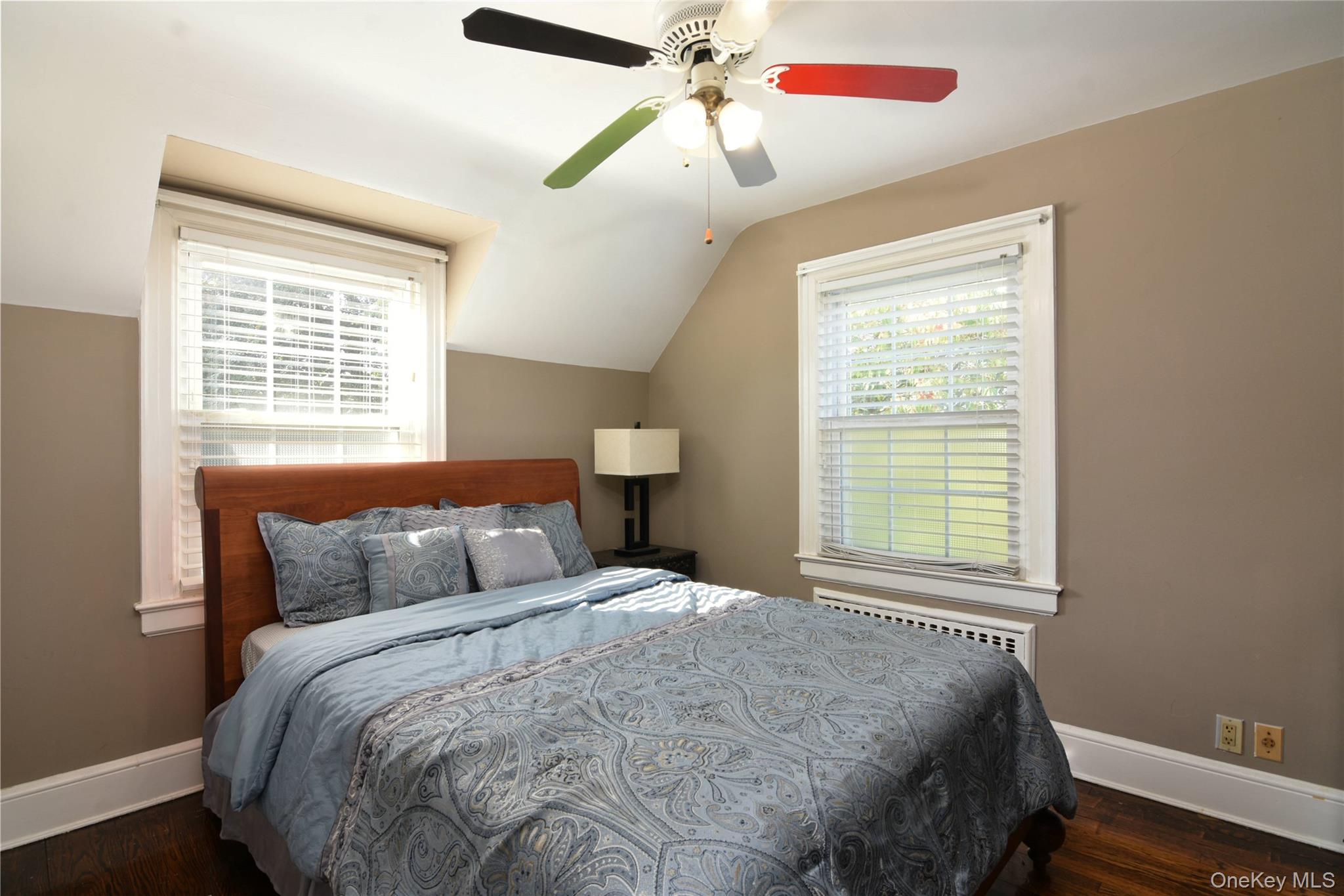 700 W Carl Avenue, Baldwin, NY 11510