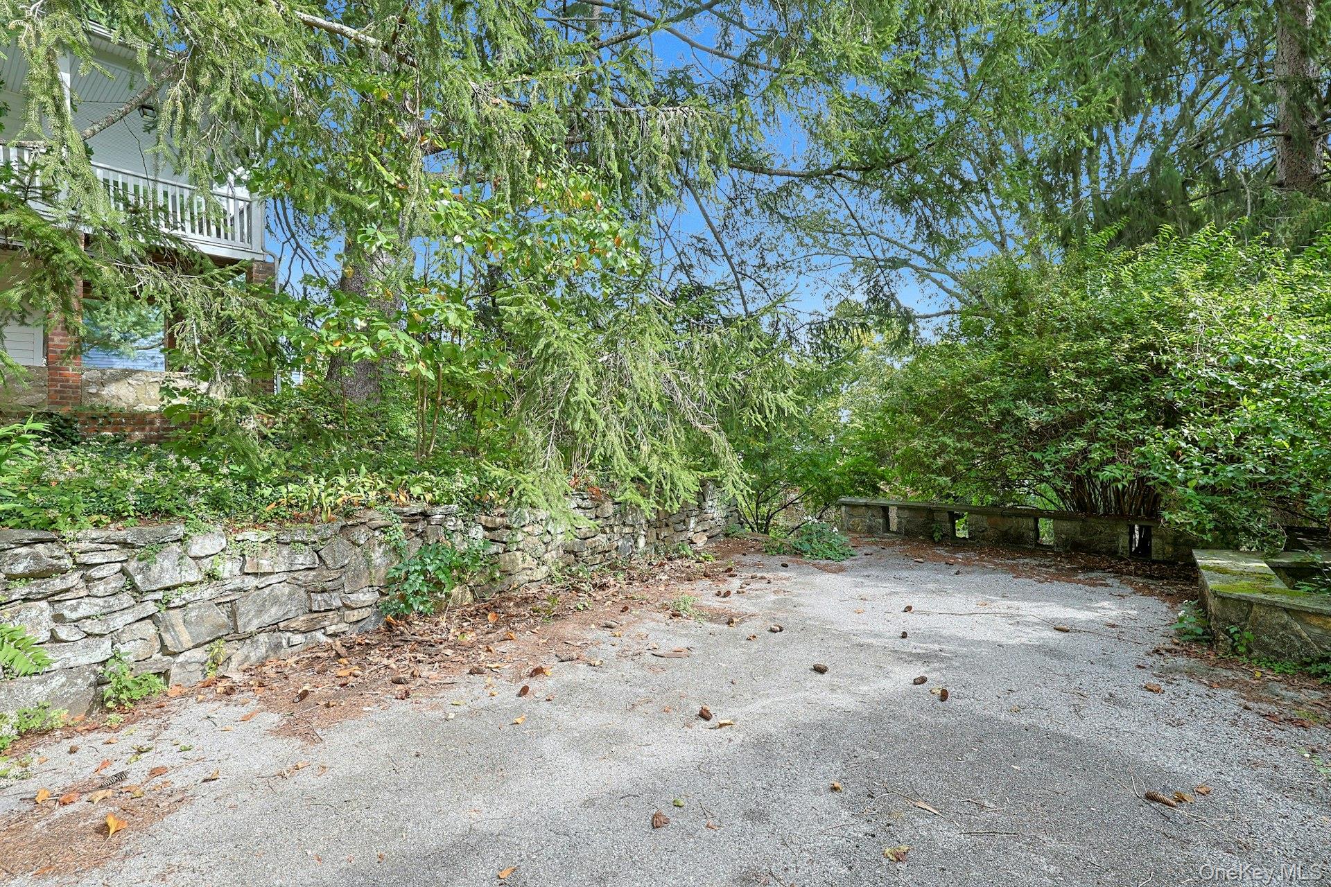 51 Choate Lane, Pleasantville, NY 10570