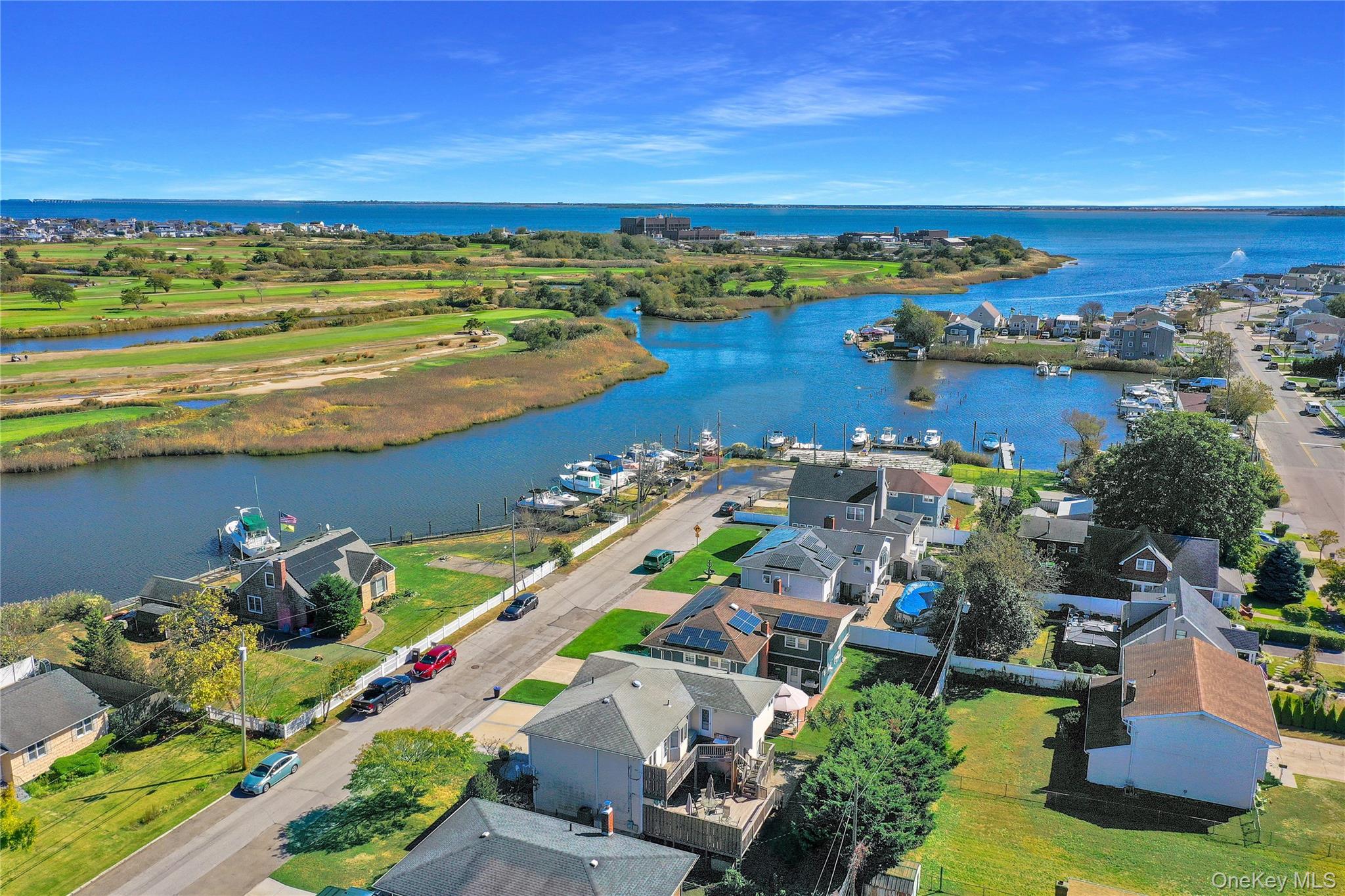 311 Riviera Parkway, Lindenhurst, NY 11757