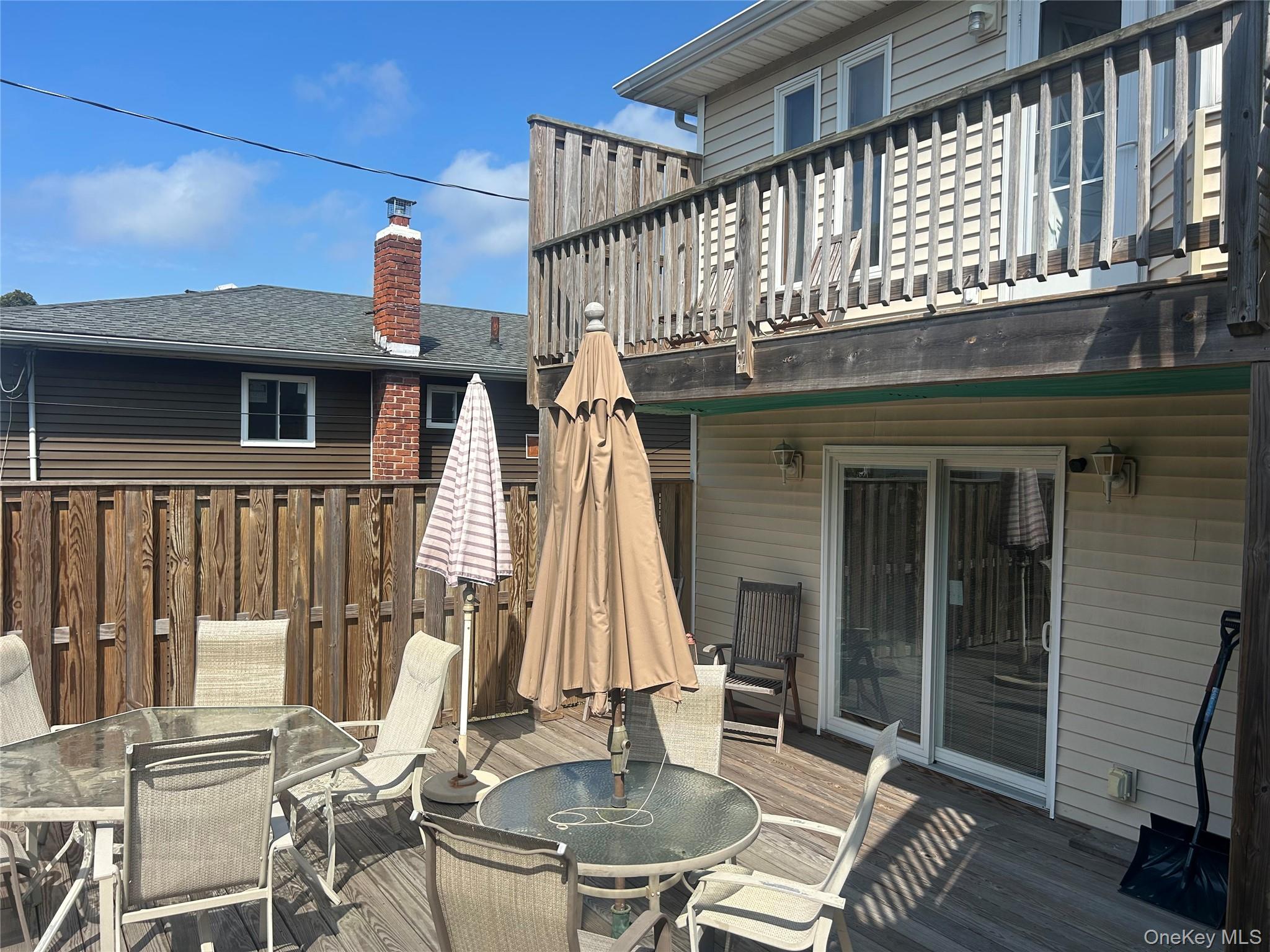 311 Riviera Parkway, Lindenhurst, NY 11757