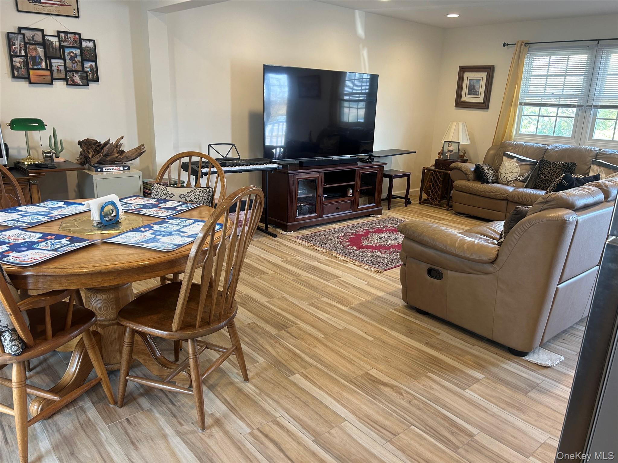 311 Riviera Parkway, Lindenhurst, NY 11757