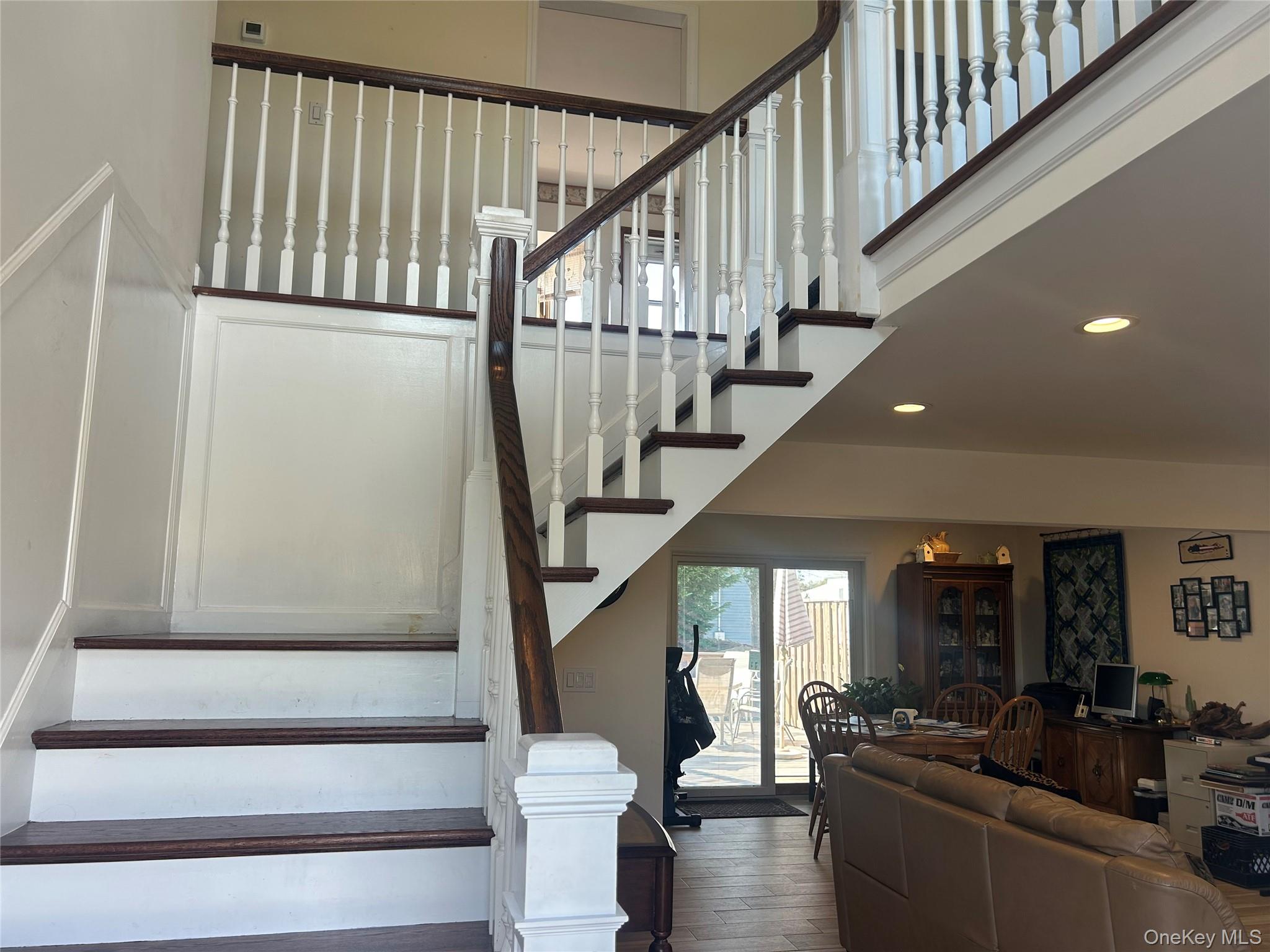 311 Riviera Parkway, Lindenhurst, NY 11757