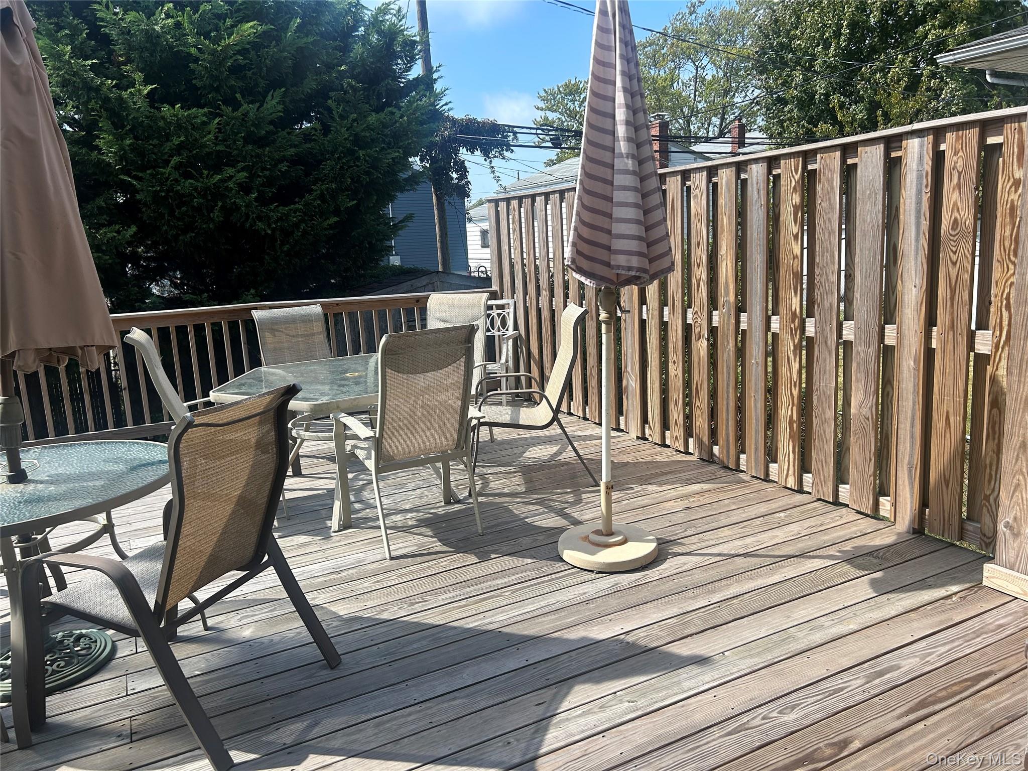 311 Riviera Parkway, Lindenhurst, NY 11757