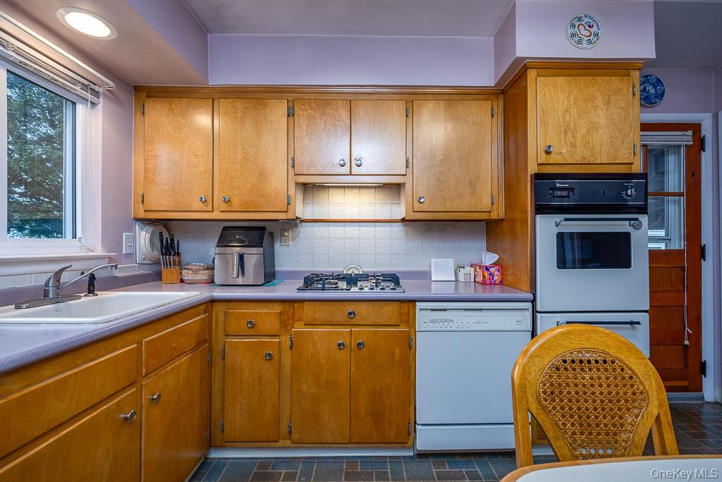 46 Jones Drive, Garnerville, NY 10923