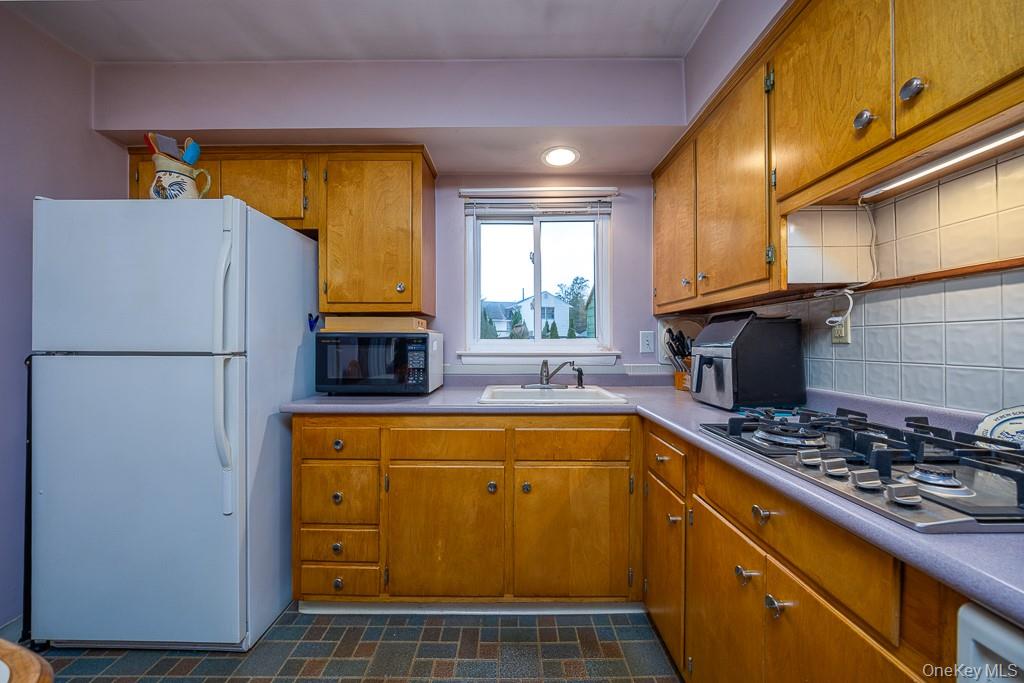 46 Jones Drive, Garnerville, NY 10923