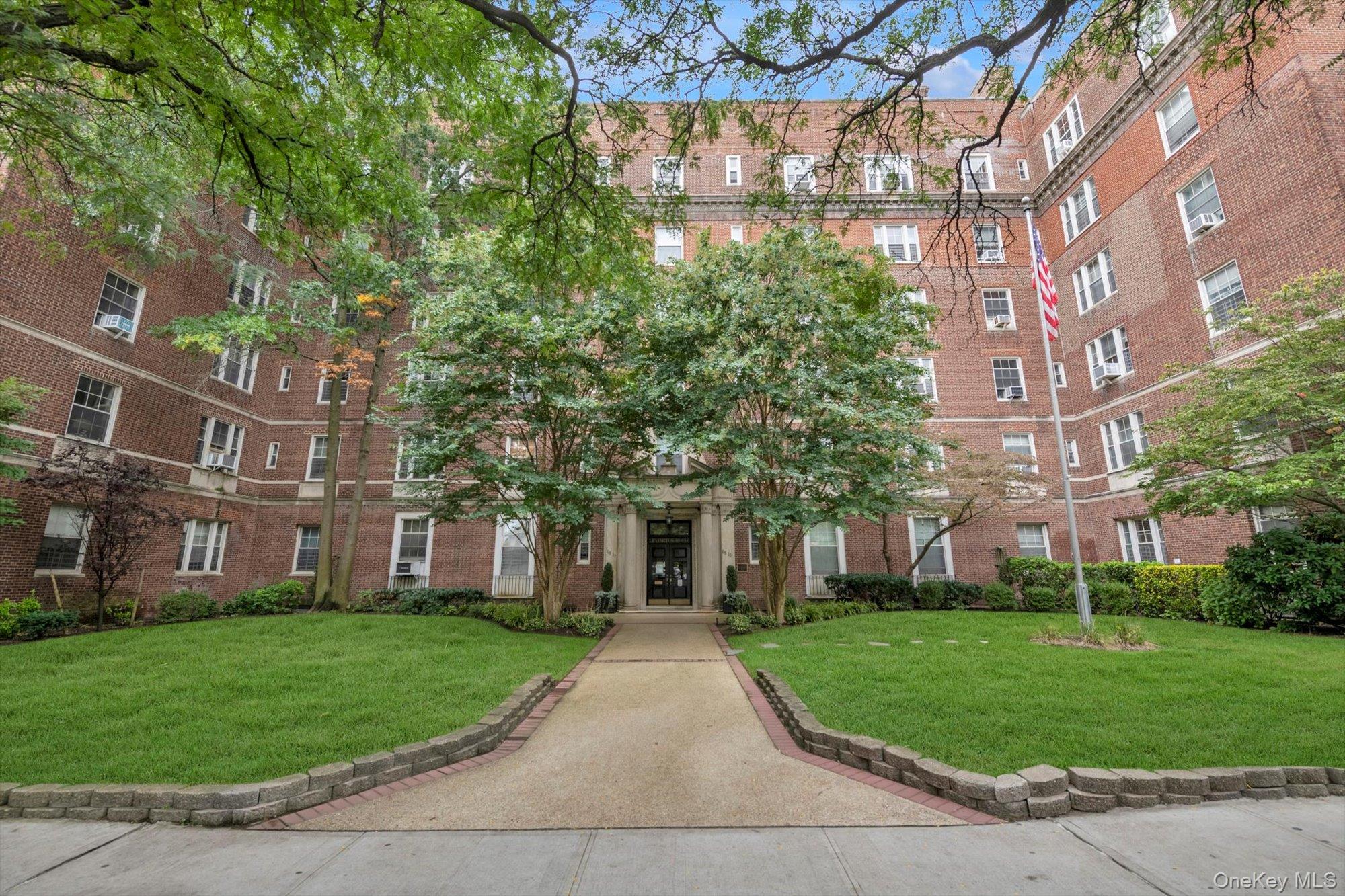 68-10 108 Street # 2F, Forest Hills, NY 11375