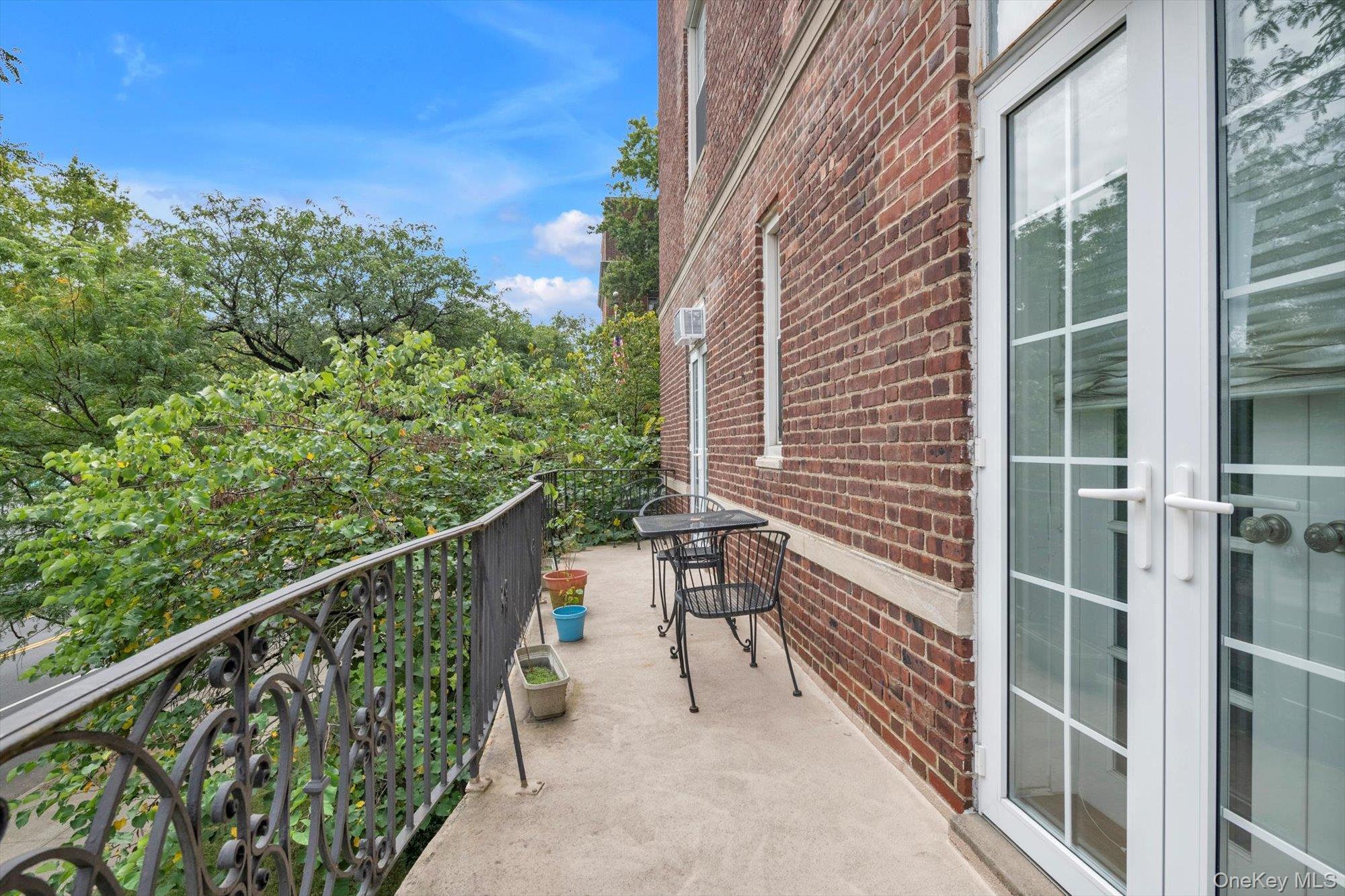 68-10 108 Street # 2F, Forest Hills, NY 11375