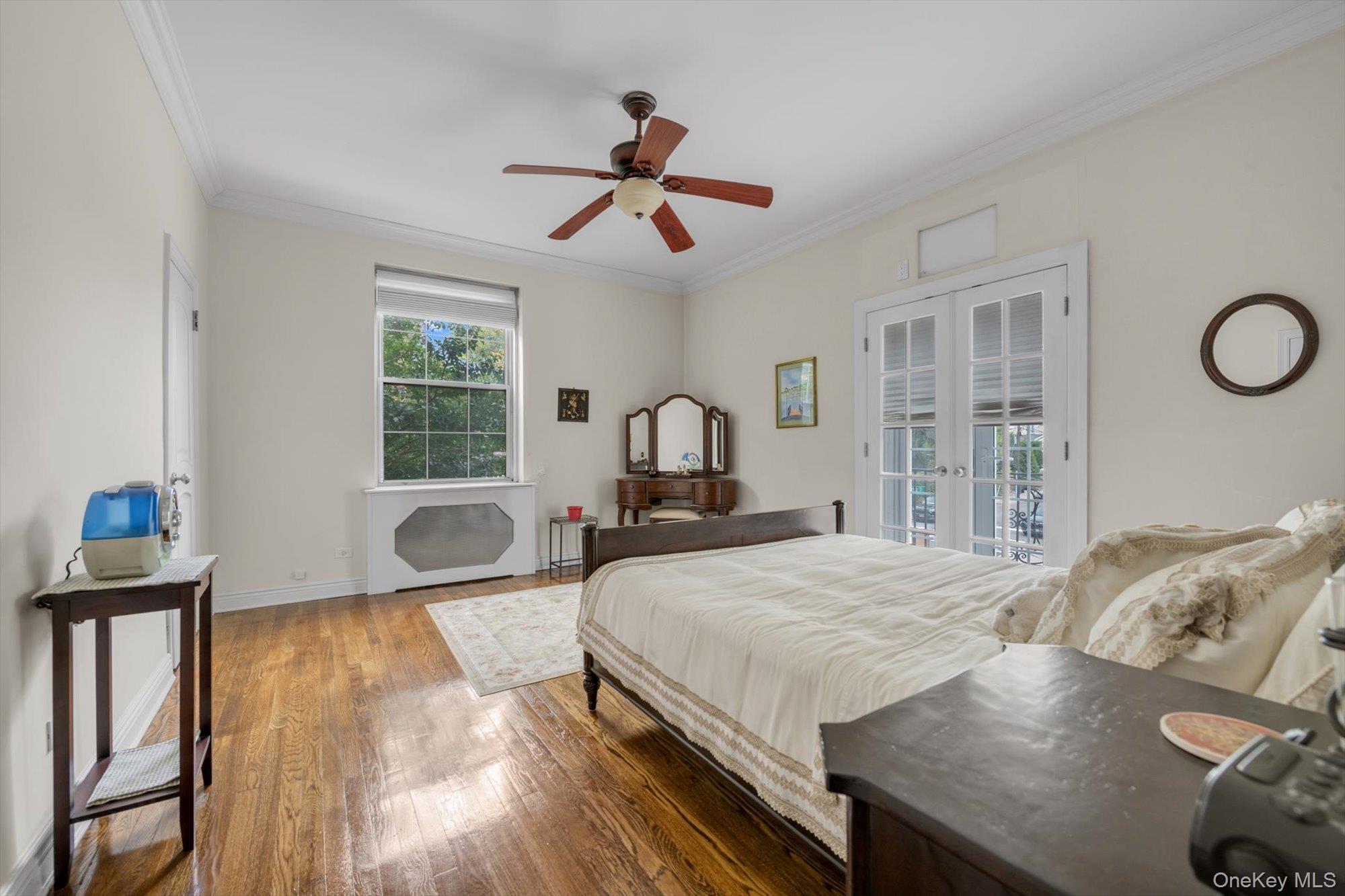 68-10 108 Street # 2F, Forest Hills, NY 11375