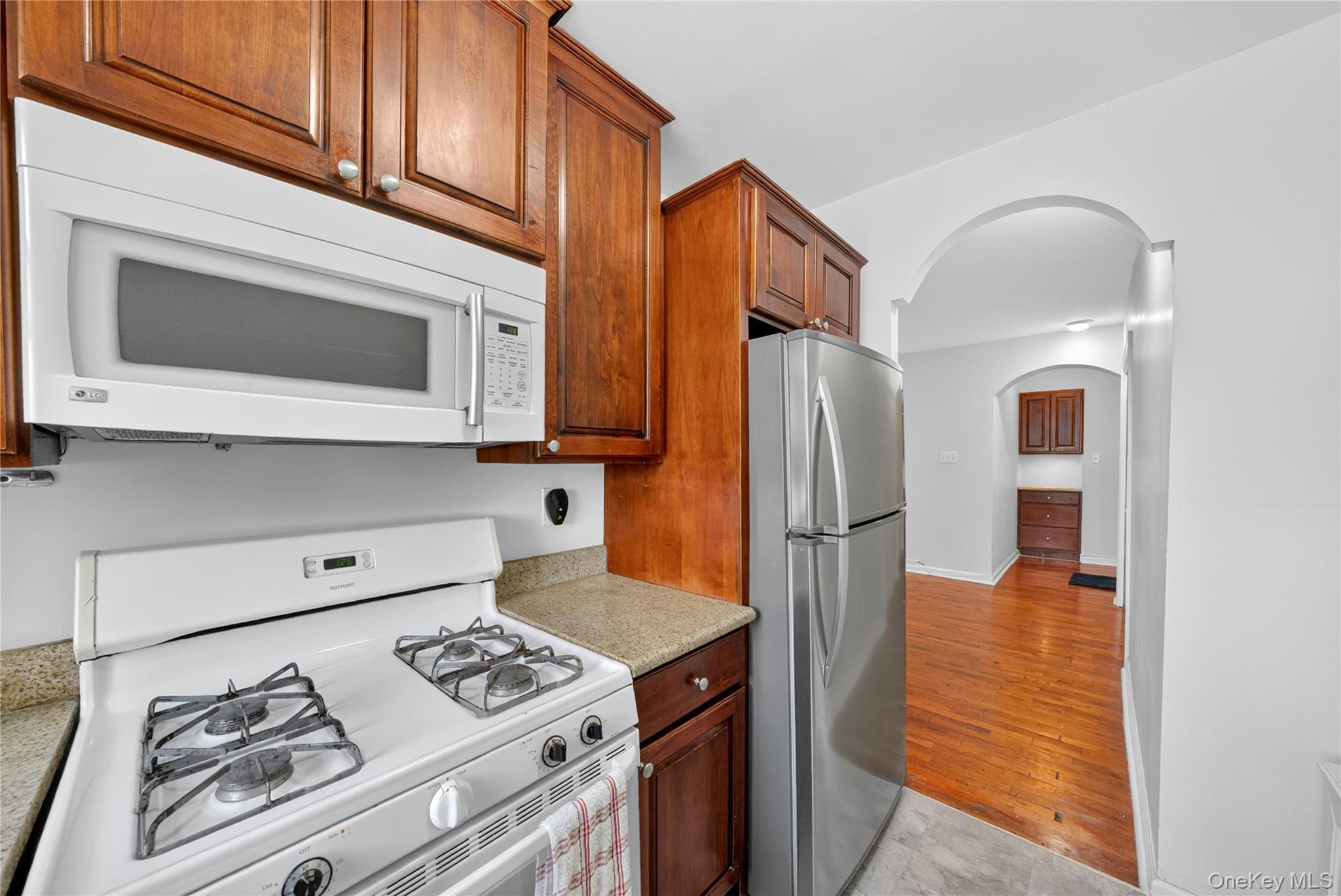 59-21 Calloway # 5F, Corona, NY 11368